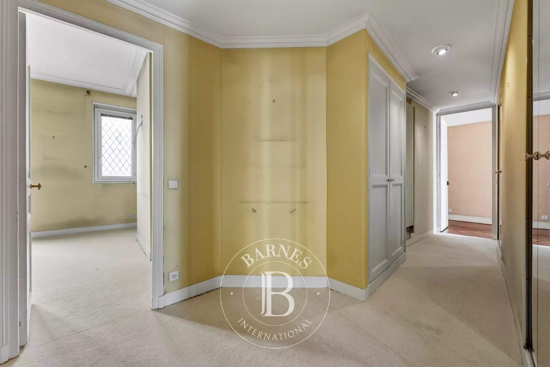 Paris  - Apartment 3 Bedrooms - picture 13