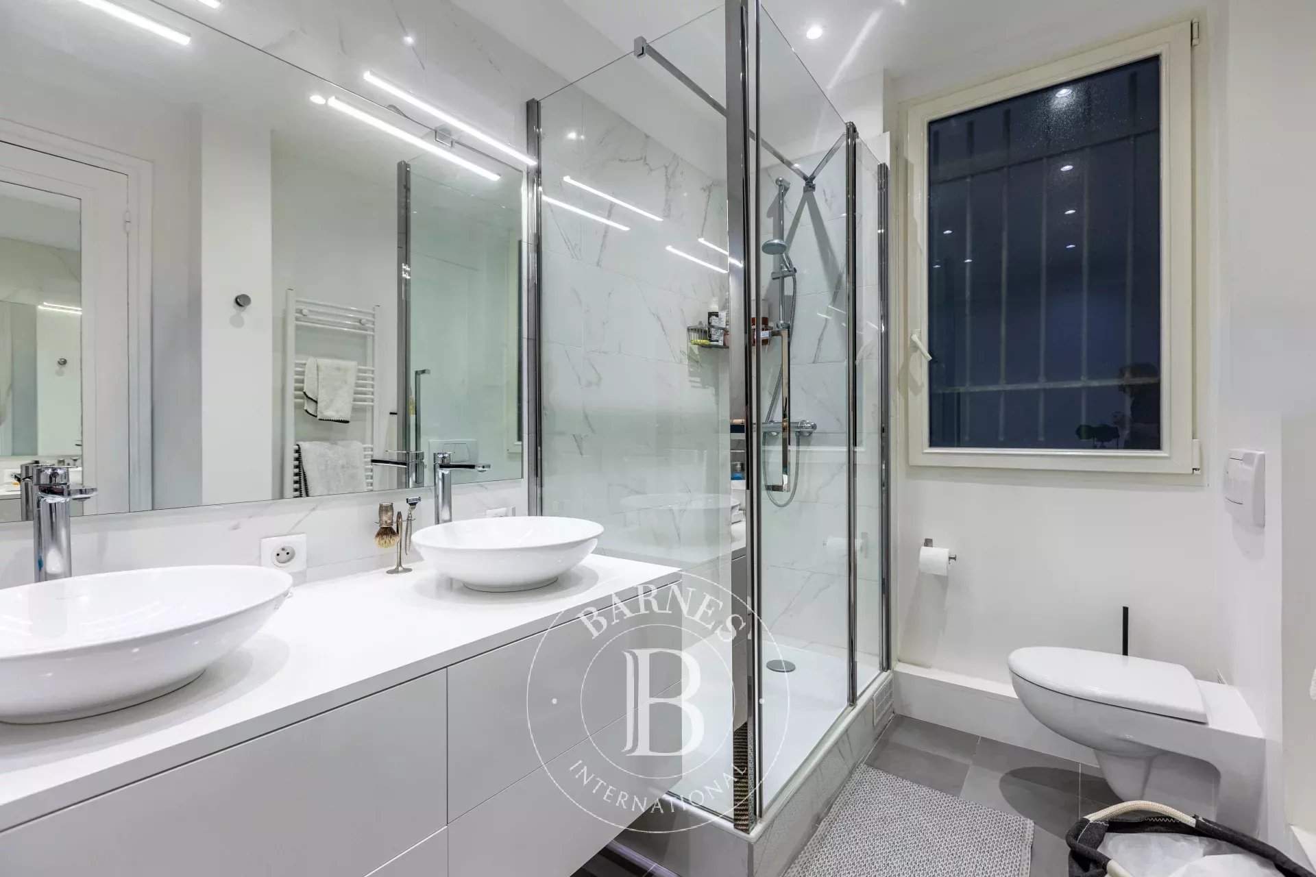 Paris  - Apartment 4 Bedrooms - picture 9