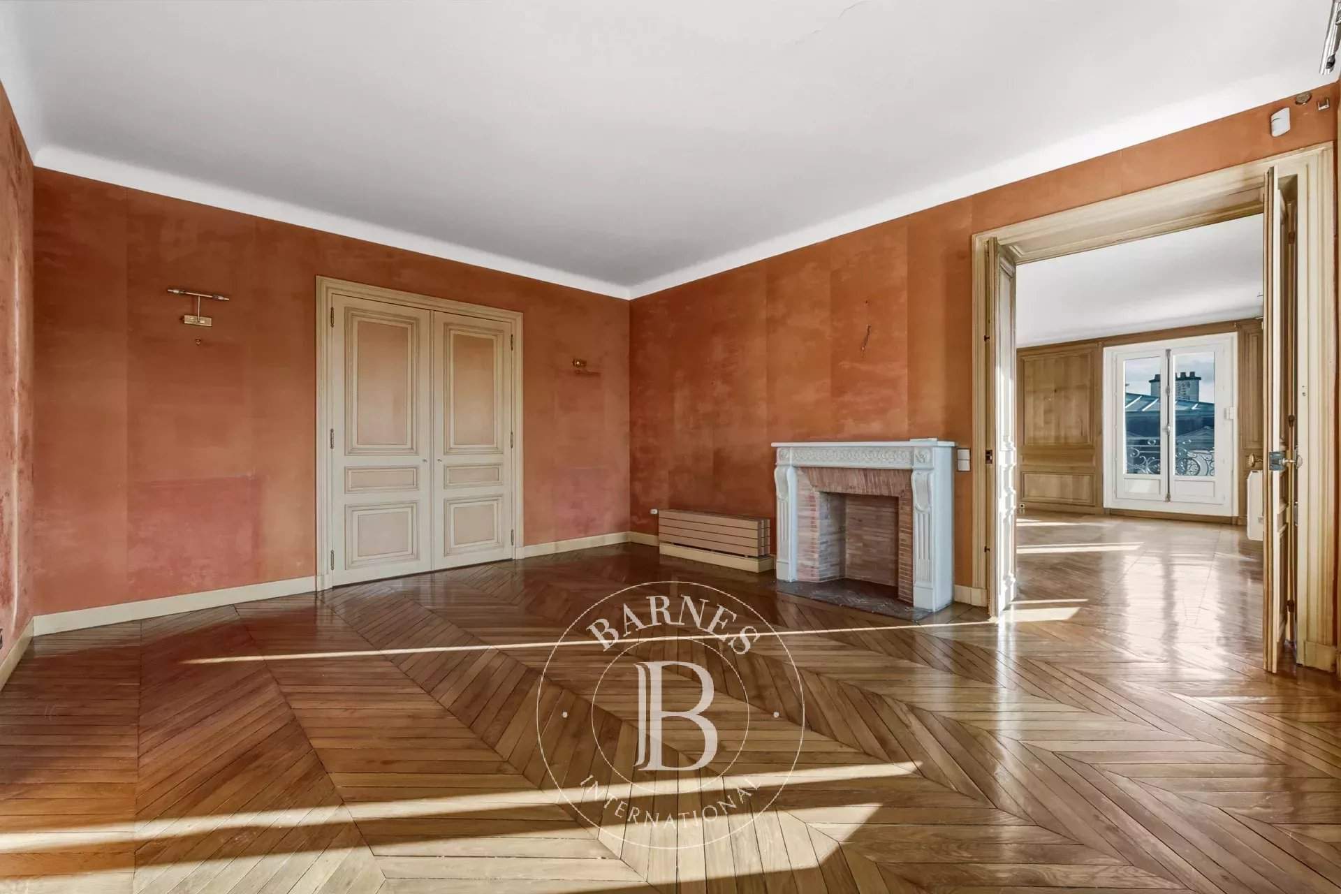 Paris  - Apartment 3 Bedrooms - picture 8