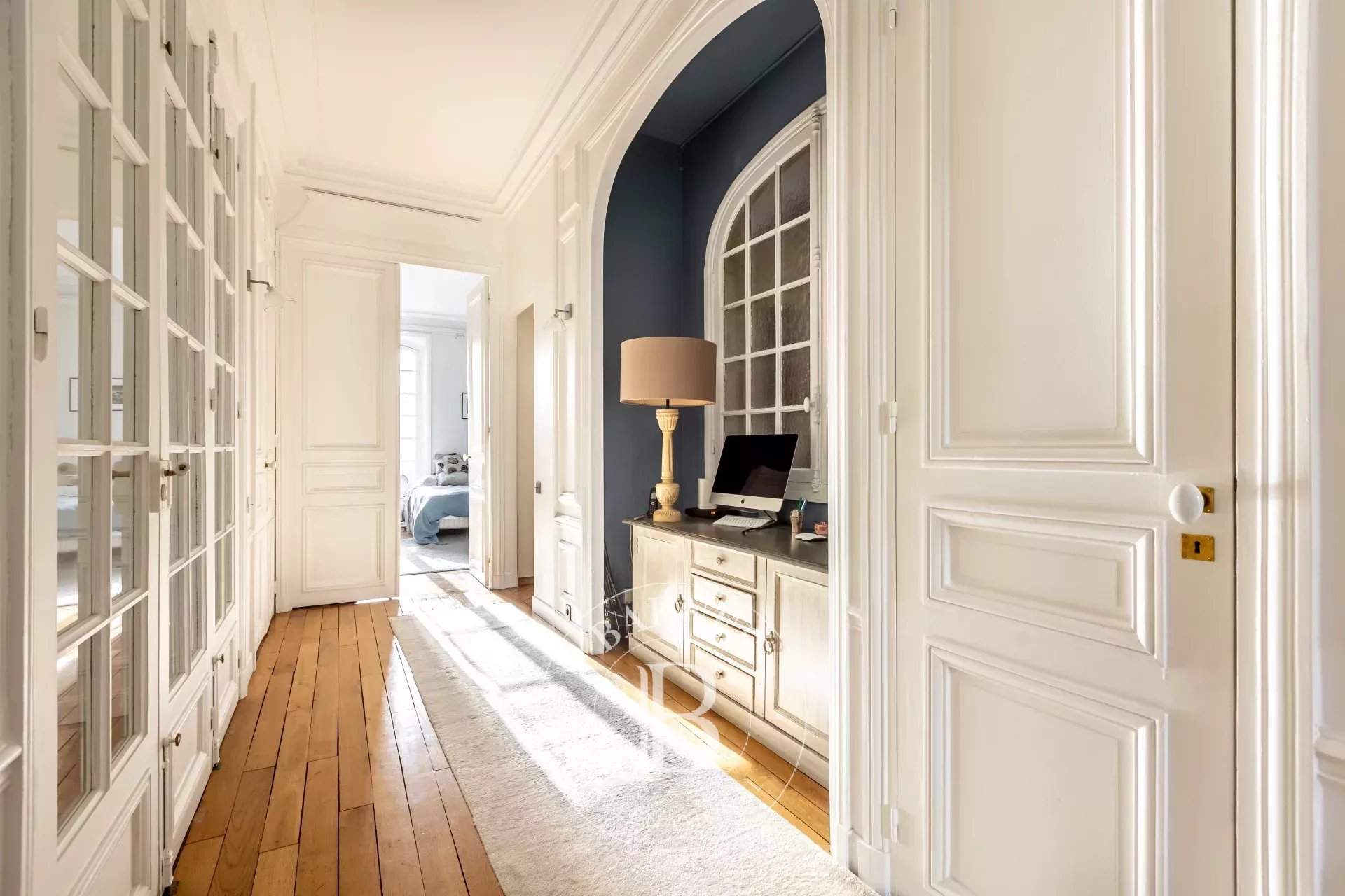 Paris  - Apartment 4 Bedrooms - picture 13