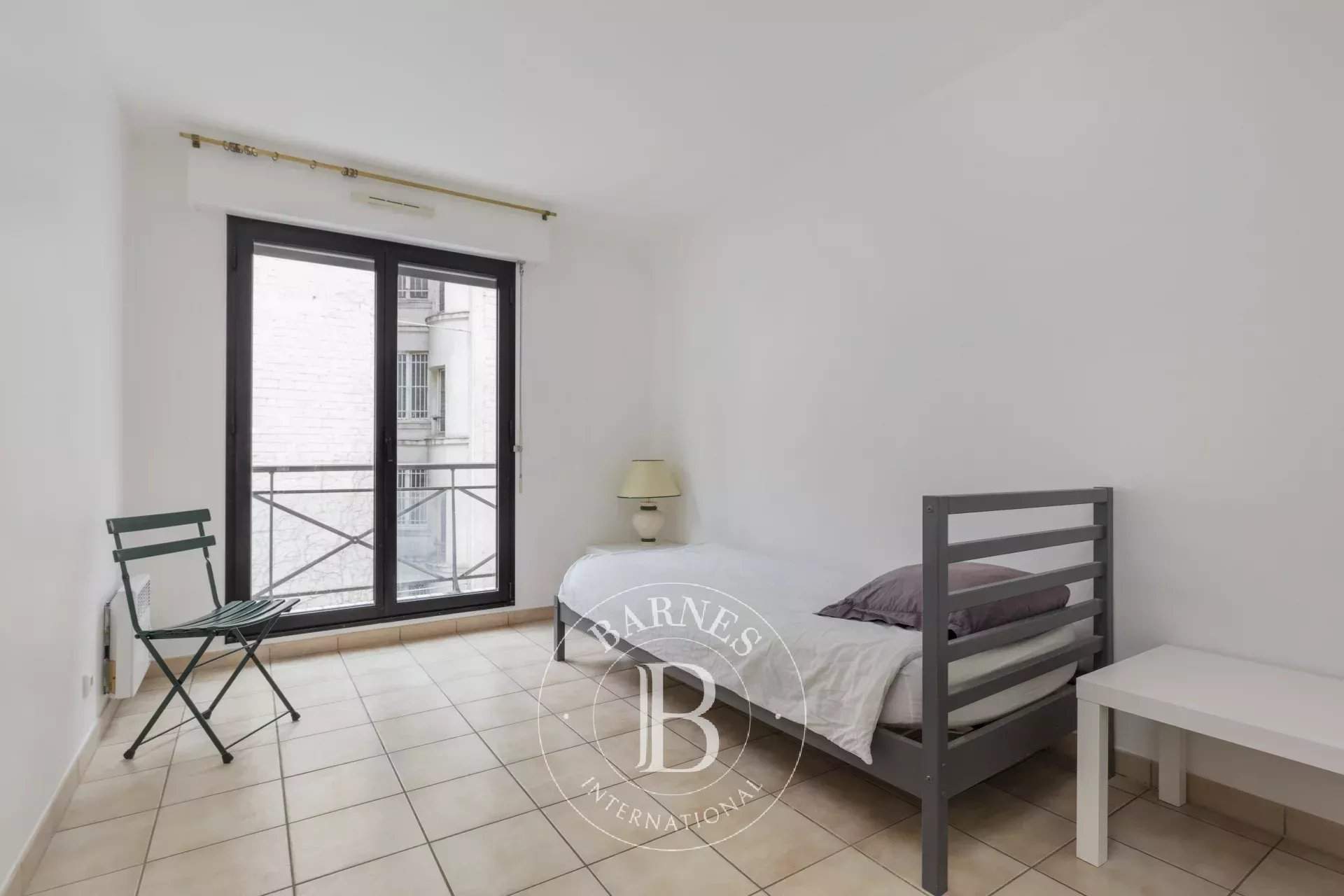 Paris  - Apartment 3 Bedrooms - picture 8