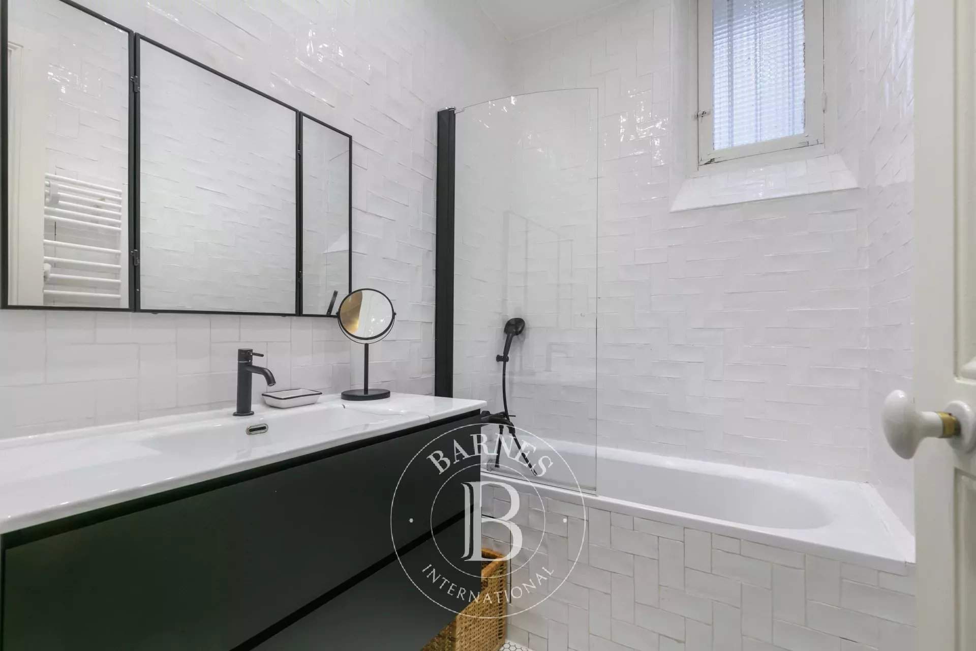 Paris  - Appartement 7 Pièces 5 Chambres - picture 16