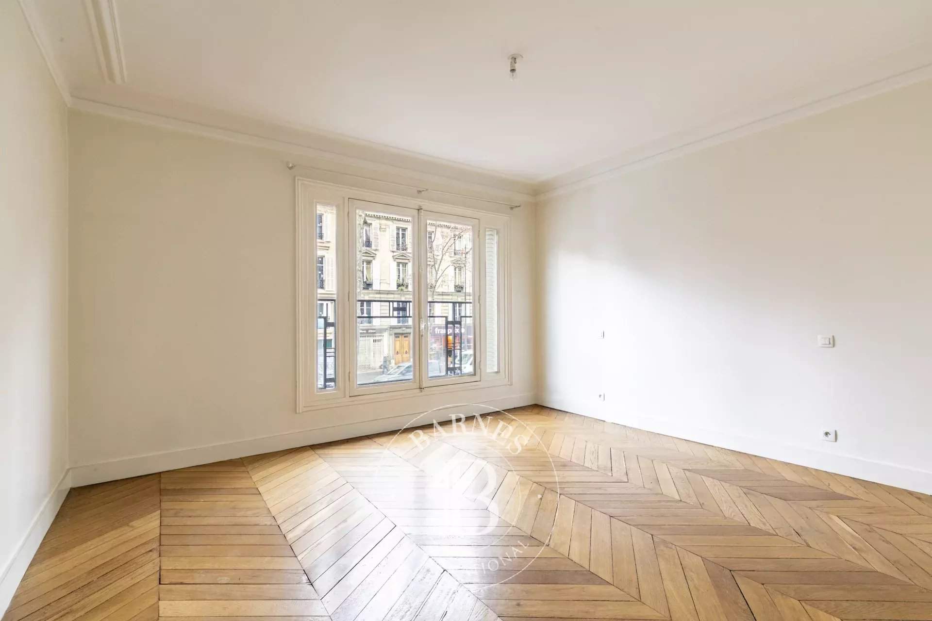 Paris  - Appartement 5 Pi&egrave;ces 3 Chambres - picture 9