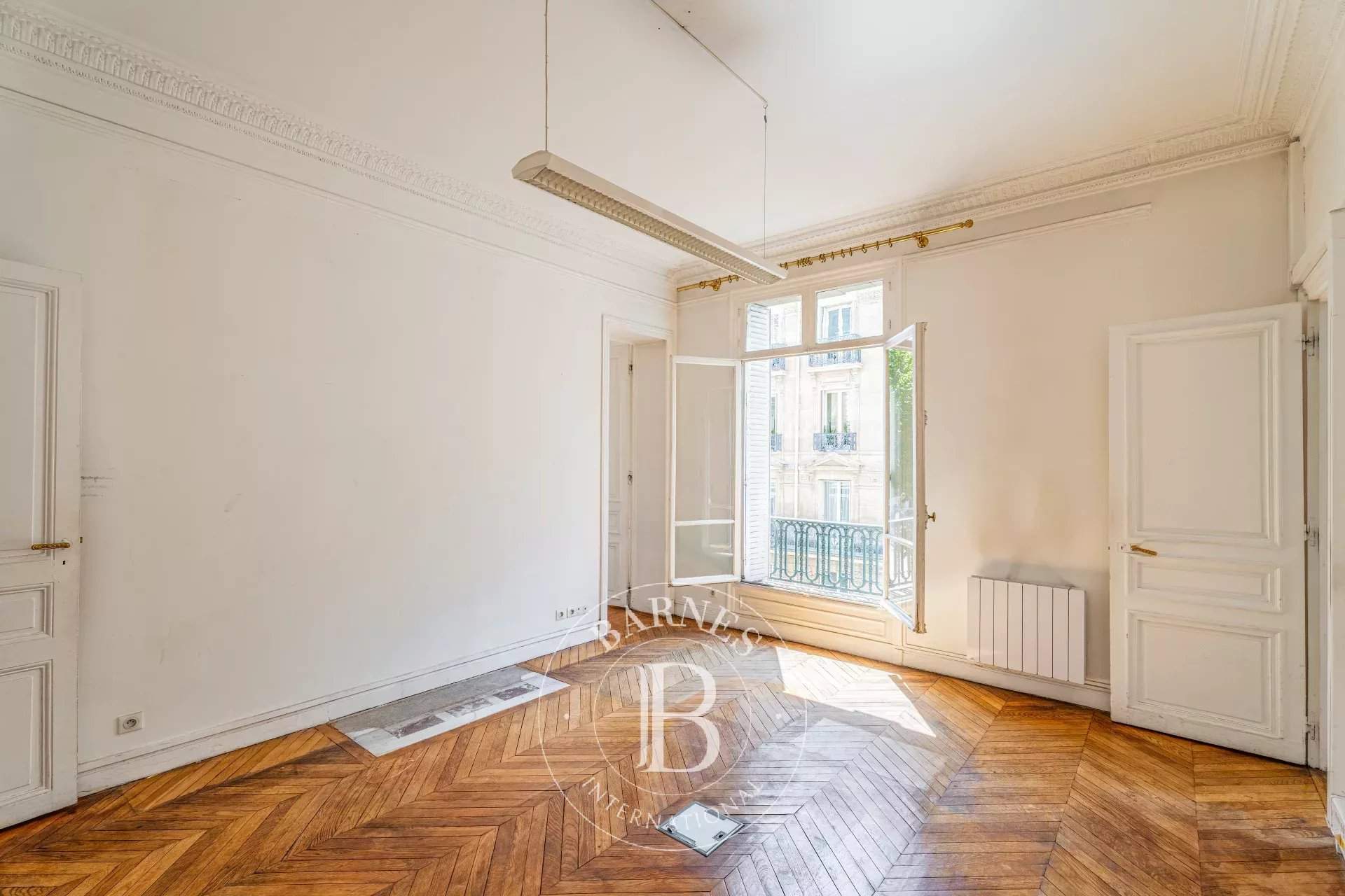 Paris  - Apartment 4 Bedrooms - picture 10