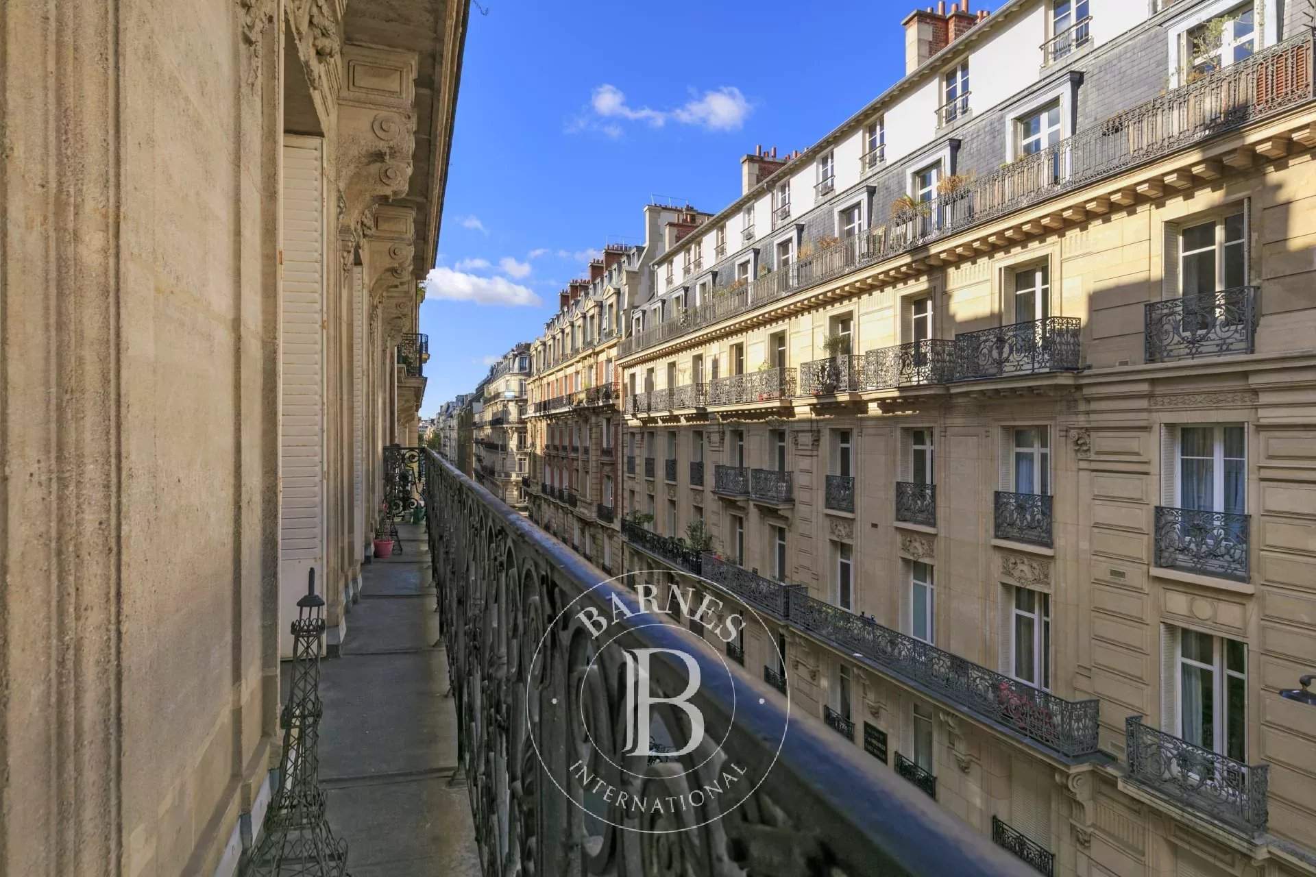 Paris  - Appartement 4 Pi&egrave;ces 3 Chambres - picture 4
