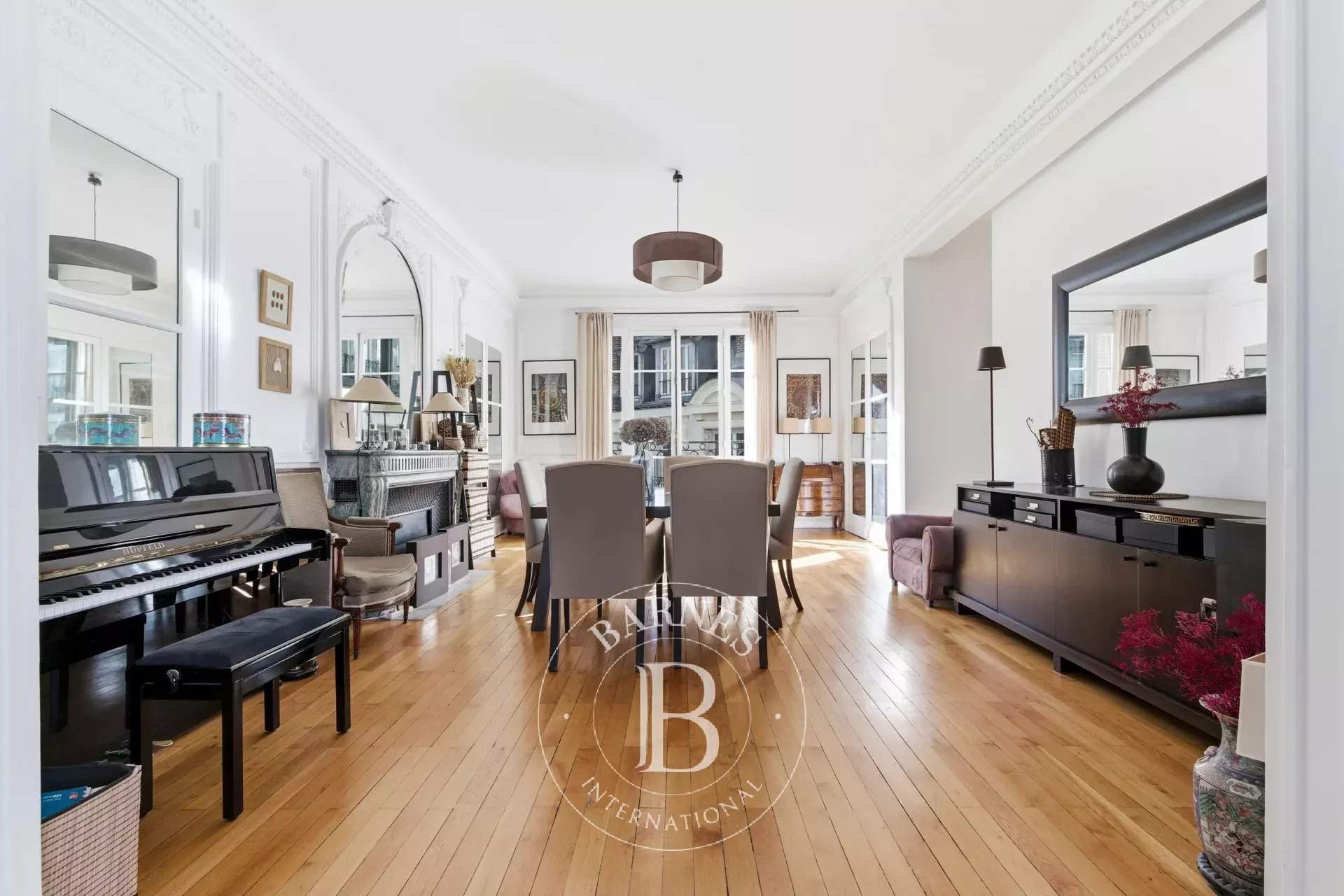 Paris  - Appartement 7 Pi&egrave;ces 4 Chambres - picture 8