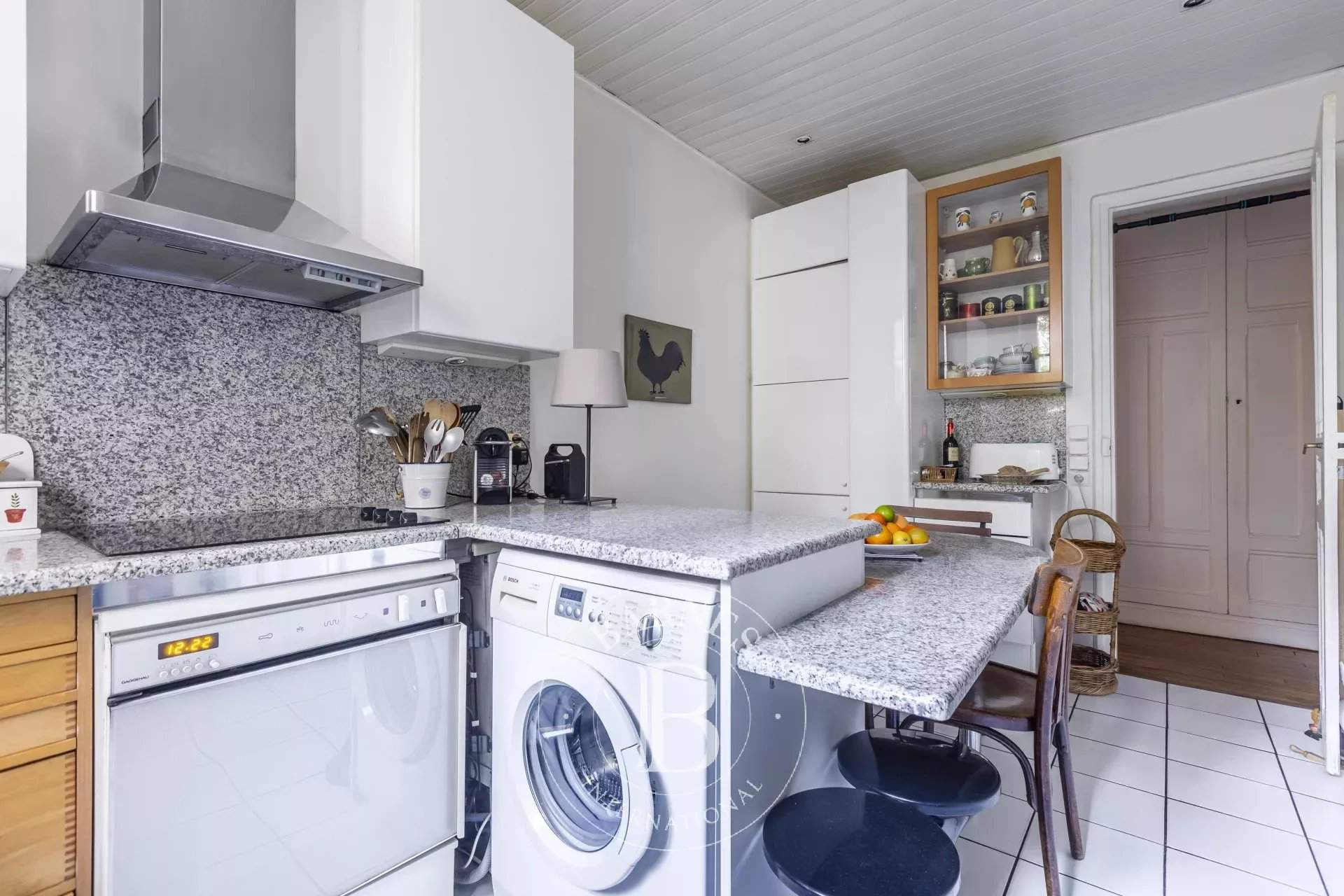 Paris  - Apartment 3 Bedrooms - picture 11