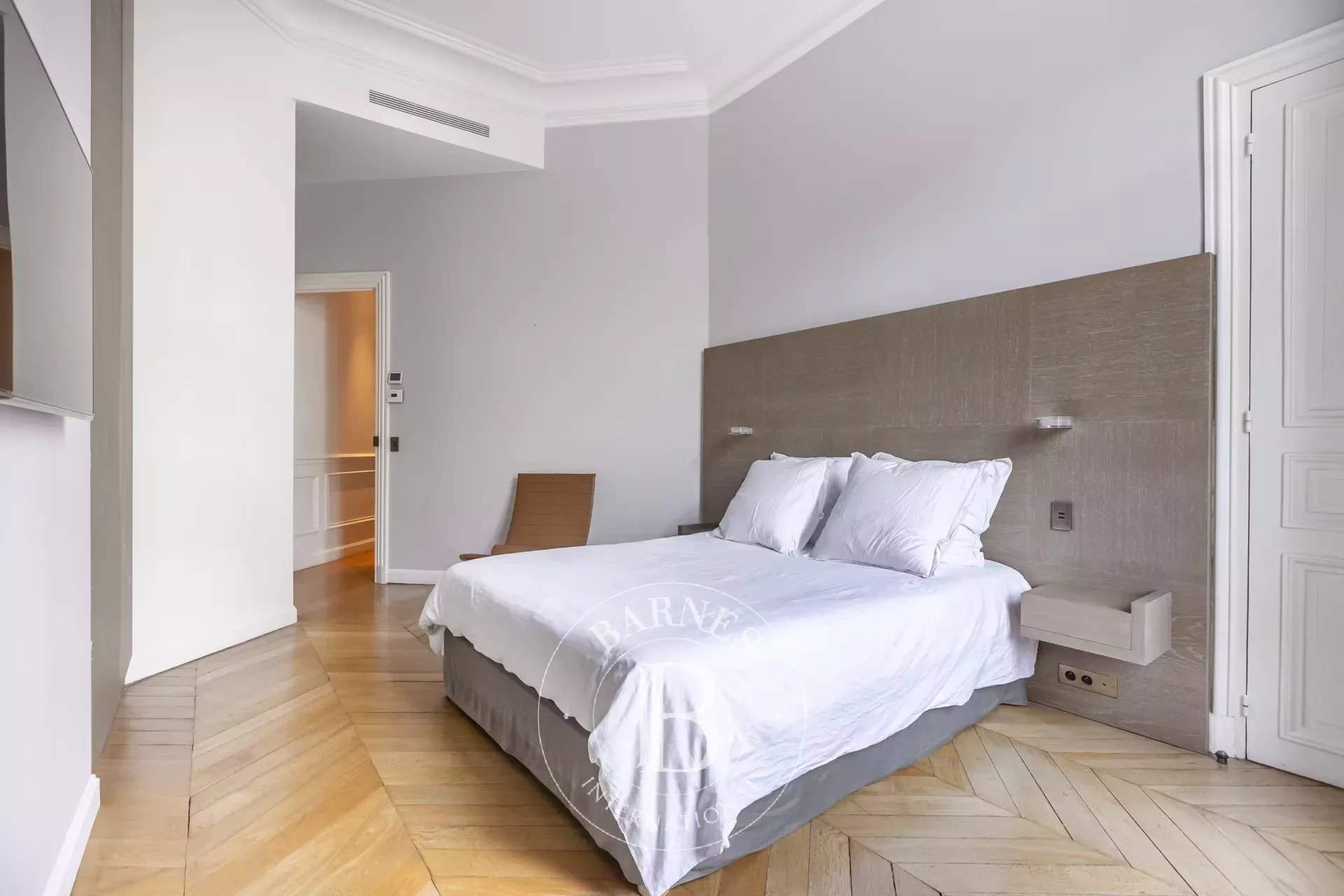 Paris  - Apartment 4 Bedrooms - picture 8