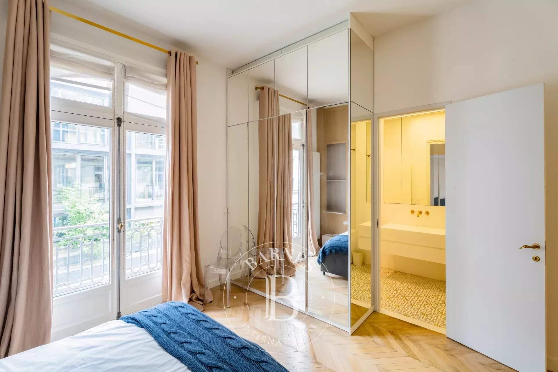 Paris  - Appartement 5 Pièces 4 Chambres - picture 17