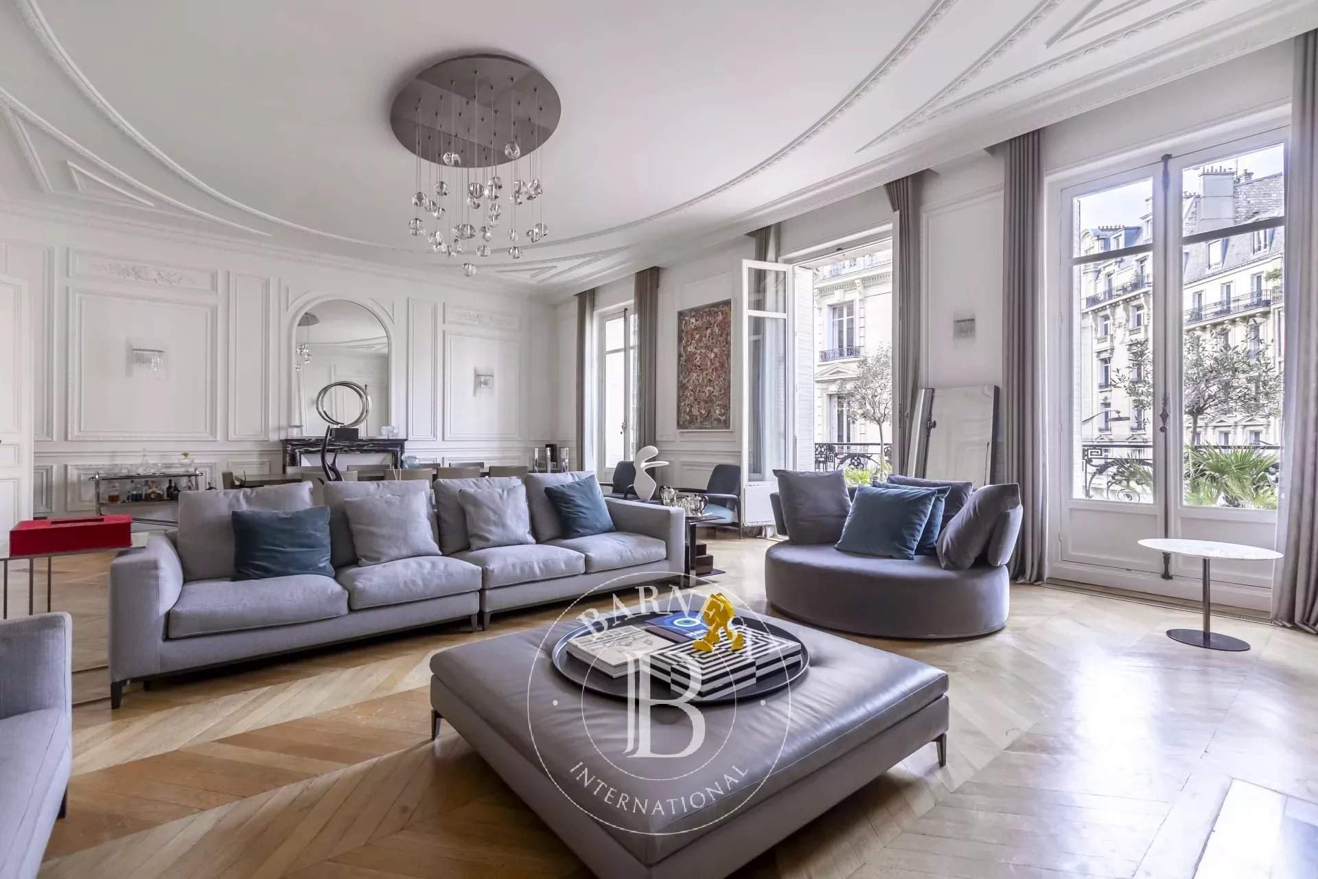 Paris  - Apartment 4 Bedrooms - picture 2