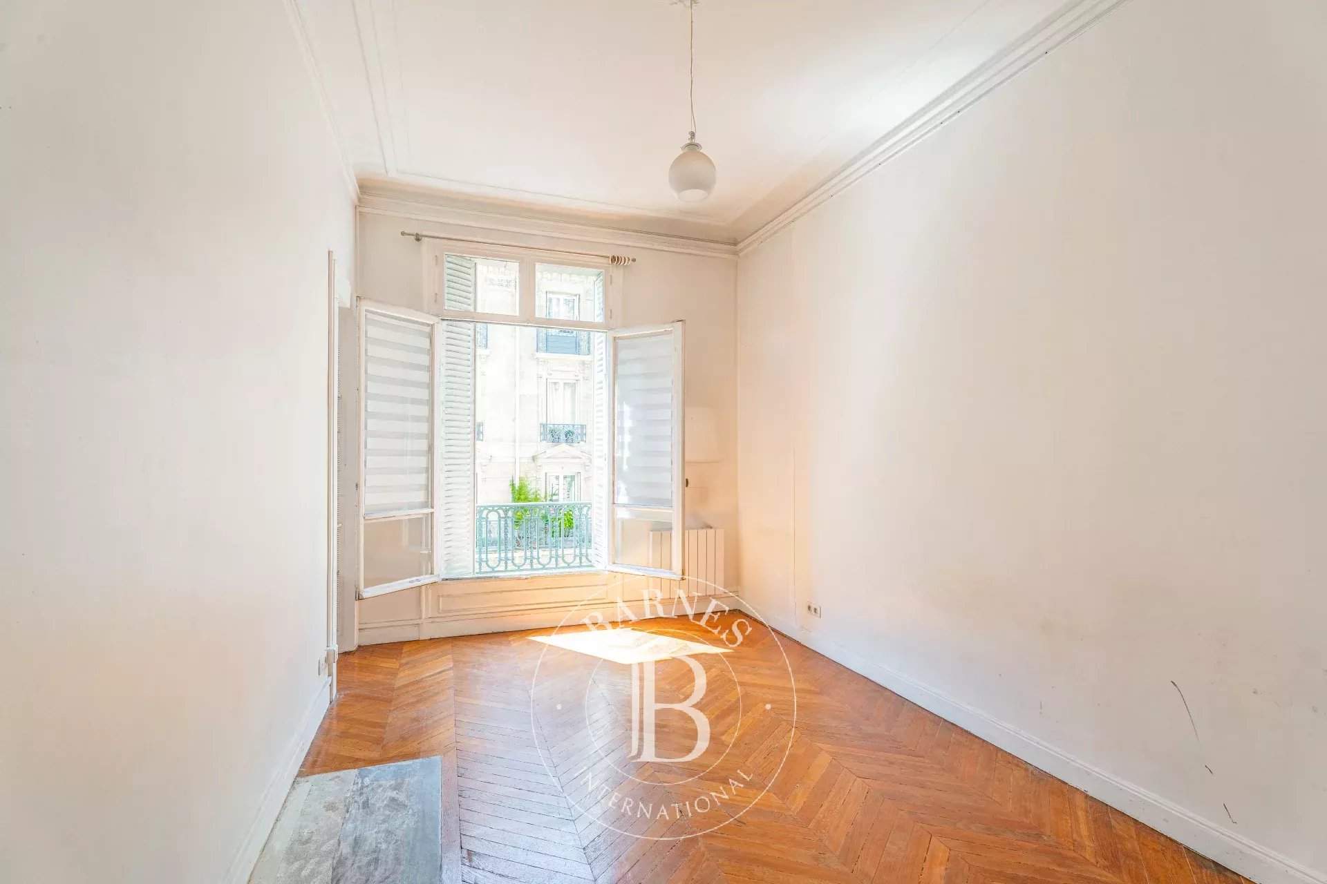 Paris  - Apartment 4 Bedrooms - picture 13