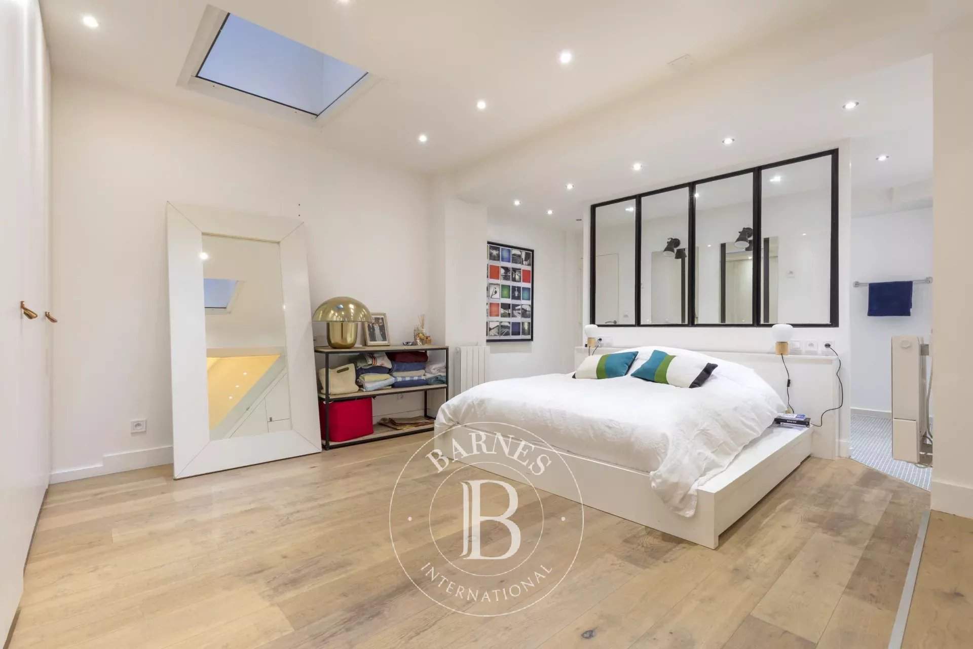 Paris  - Apartment 4 Bedrooms - picture 11