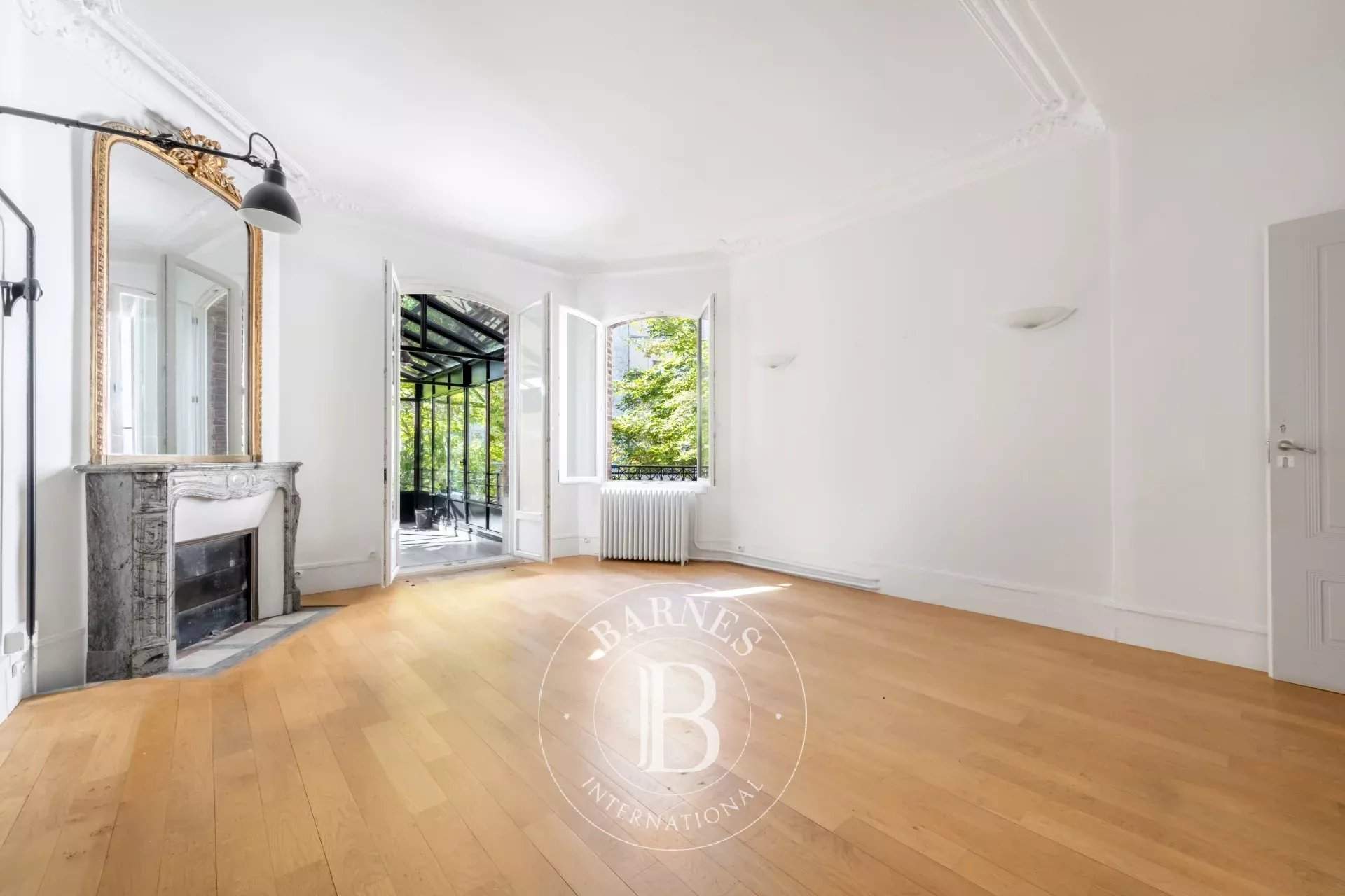 Paris  - Mansion 1 Bedroom - picture 5