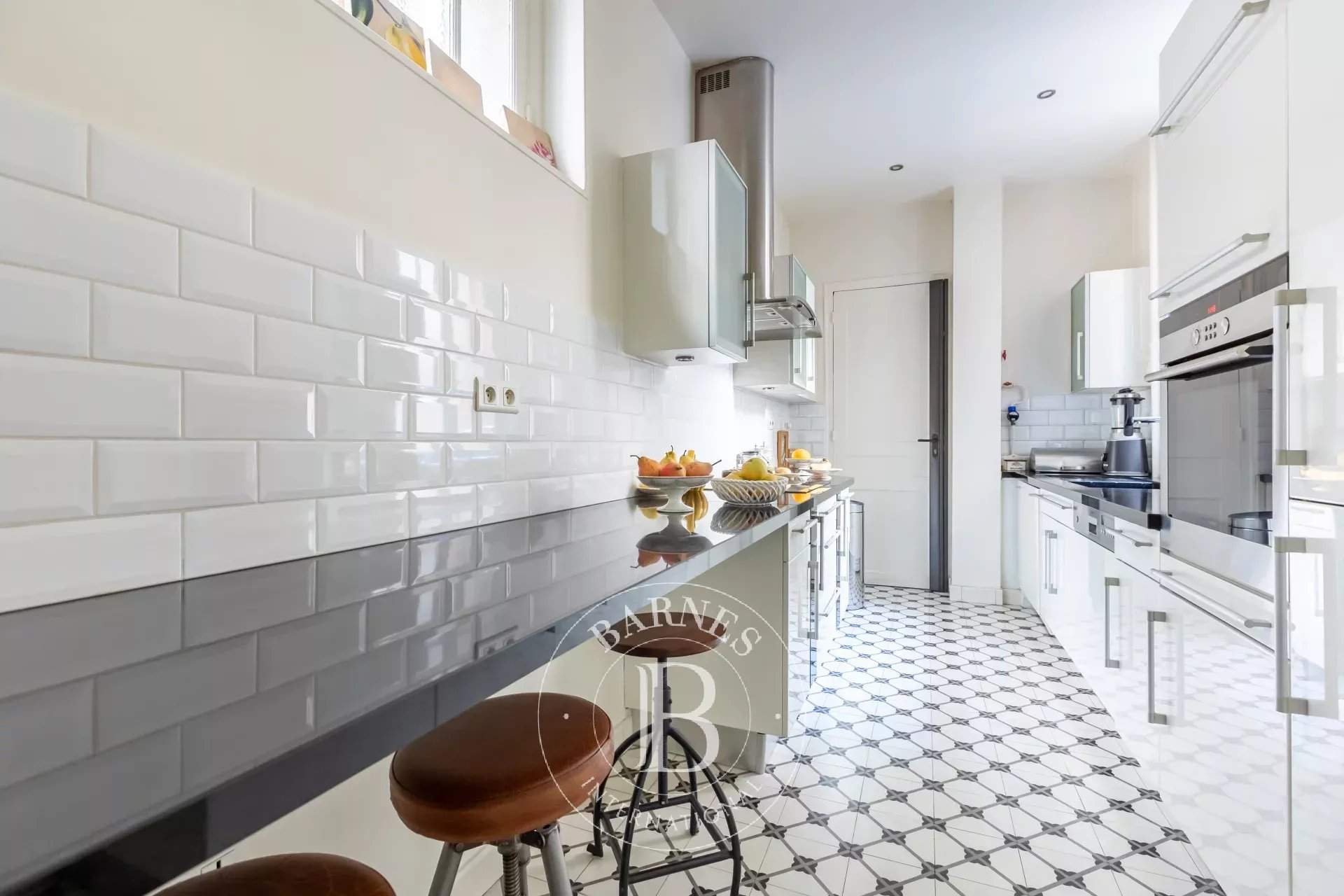 Paris  - Apartment 2 Bedrooms - picture 4