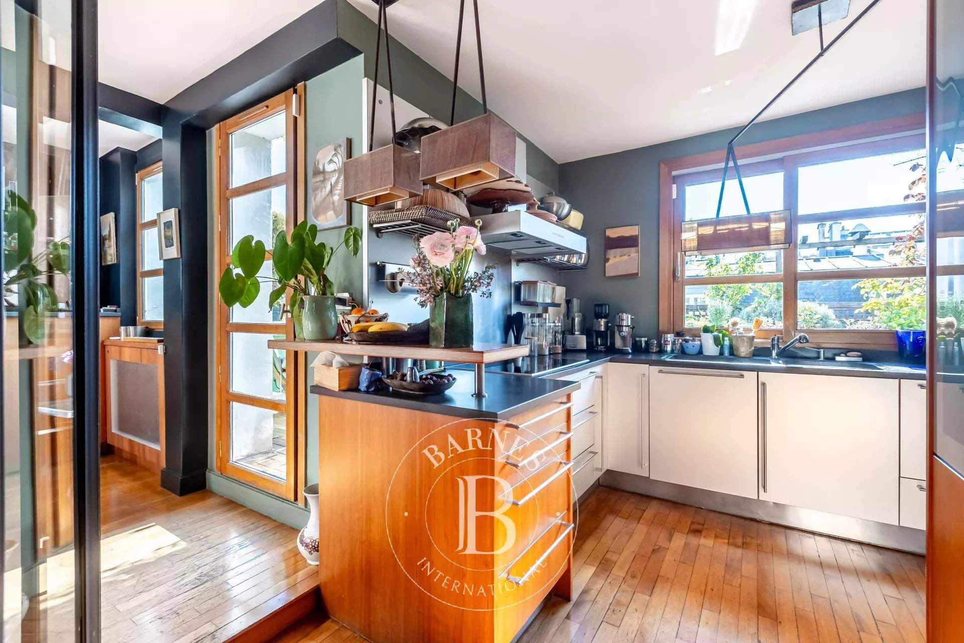 Paris  - Appartement 6 Pi&egrave;ces 4 Chambres - picture 8