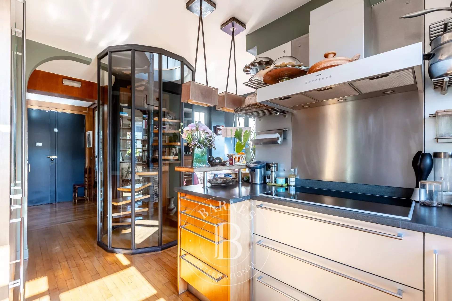 Paris  - Appartement 6 Pi&egrave;ces 4 Chambres - picture 9