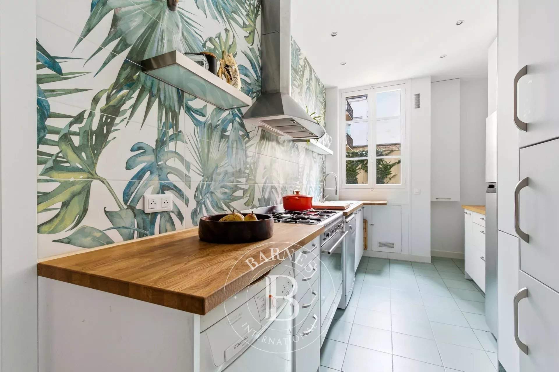 Paris  - Apartment 3 Bedrooms - picture 8