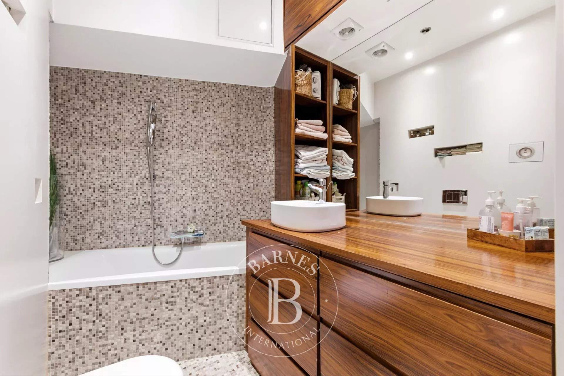 Paris  - Apartment 3 Bedrooms - picture 14