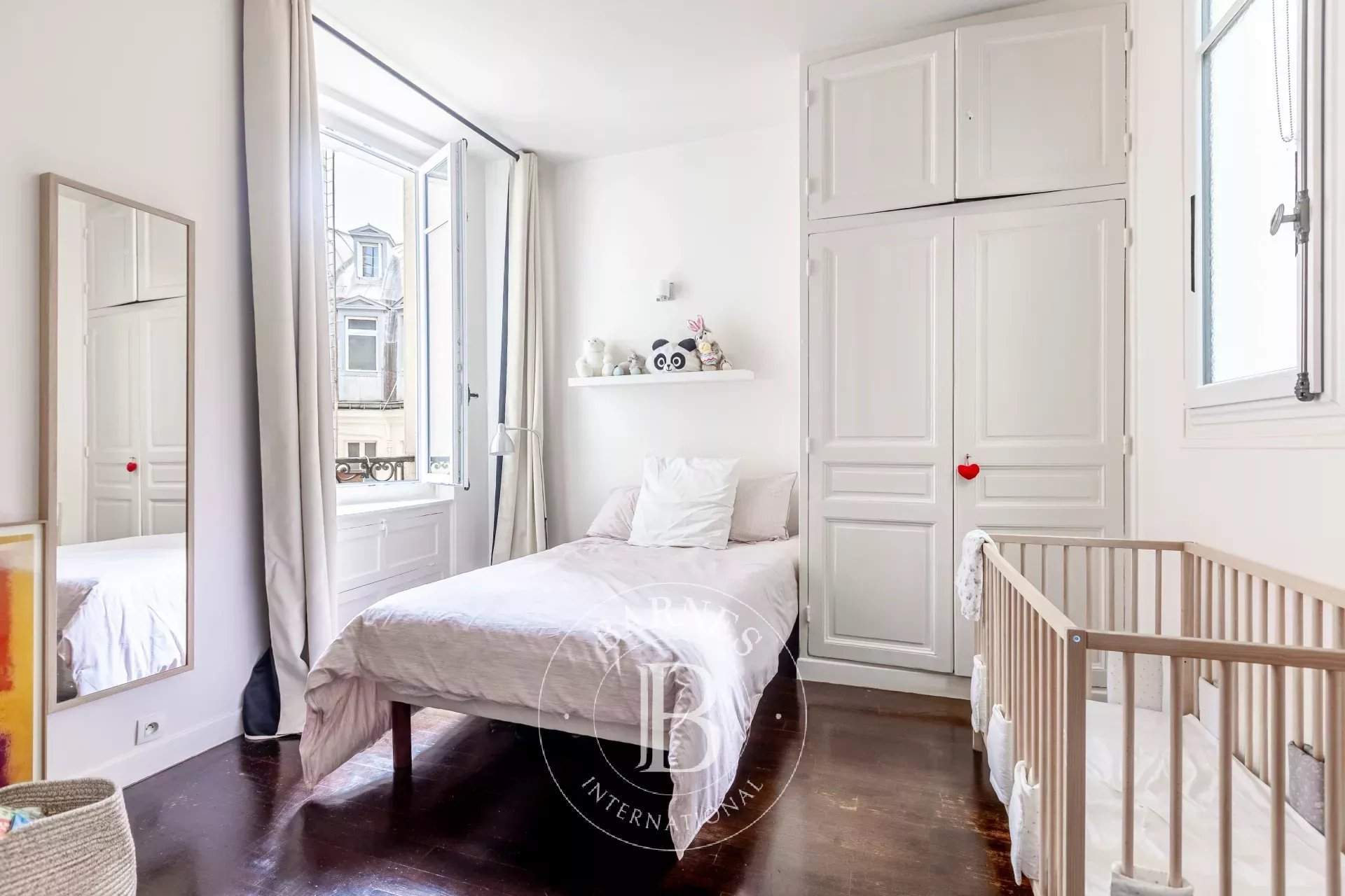 Paris  - Appartement 6 Pi&egrave;ces 4 Chambres - picture 10