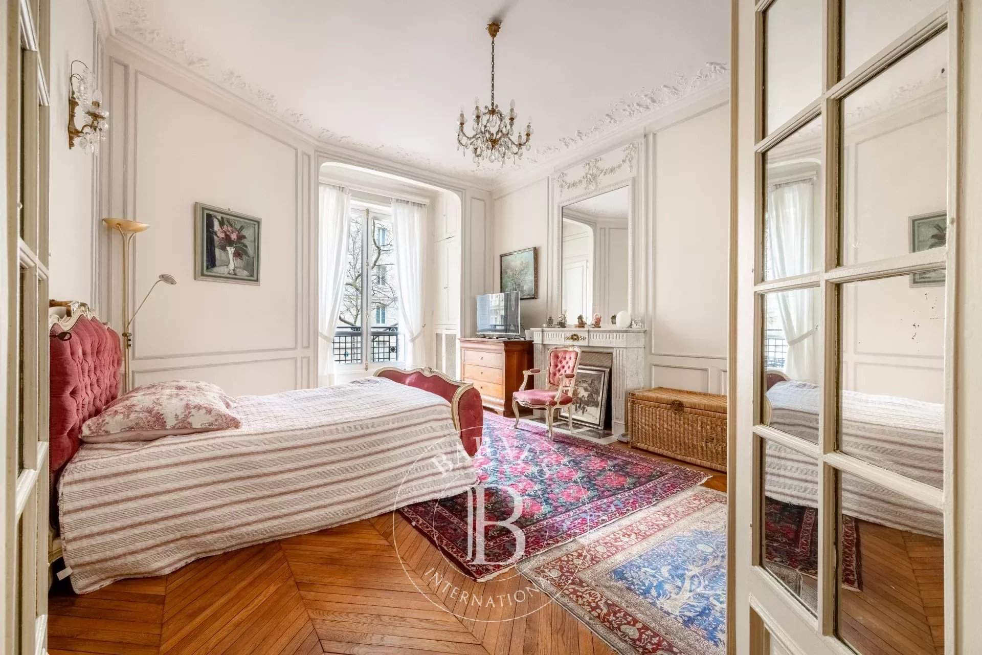 Paris  - Apartment 4 Bedrooms - picture 10