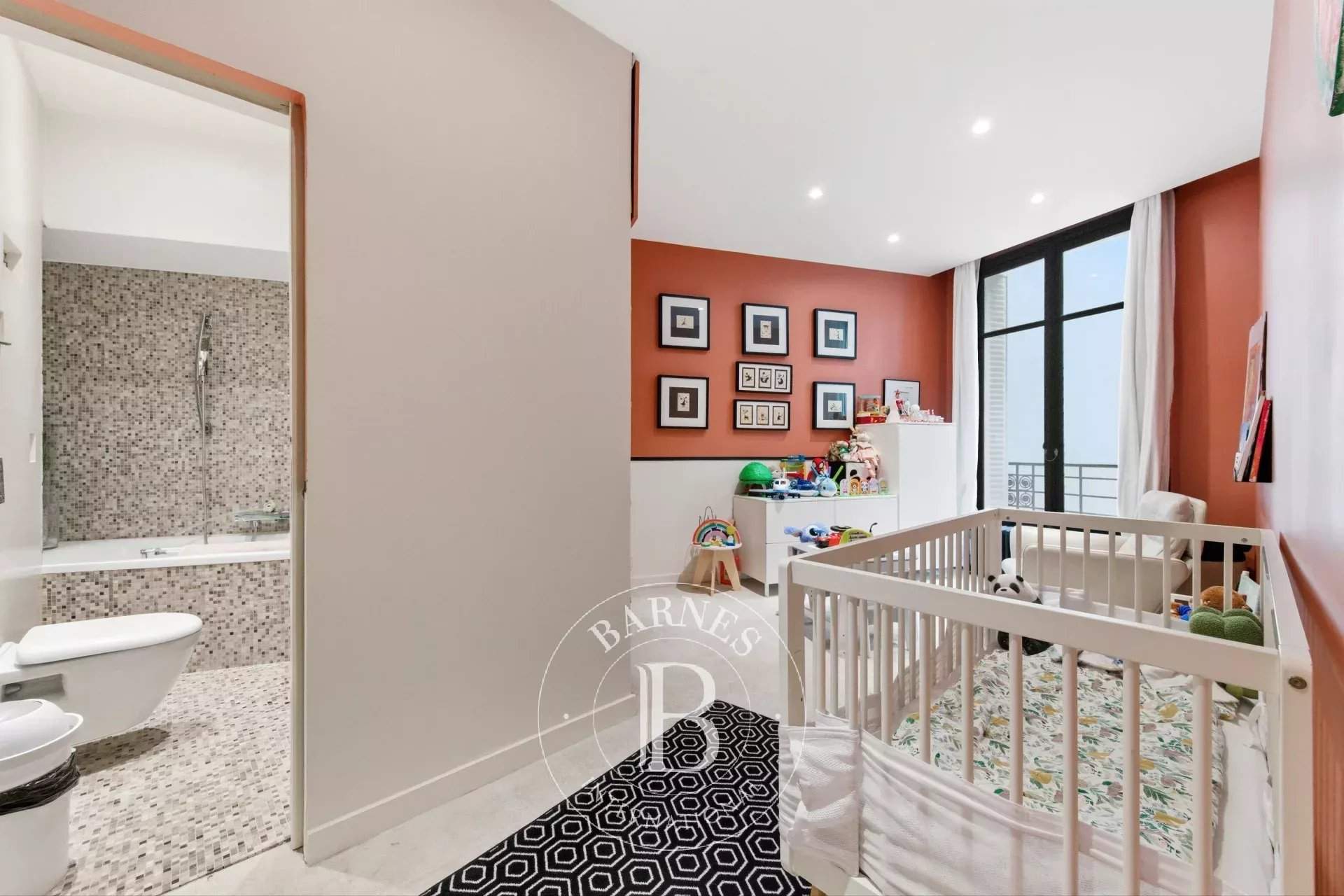 Paris  - Apartment 3 Bedrooms - picture 13