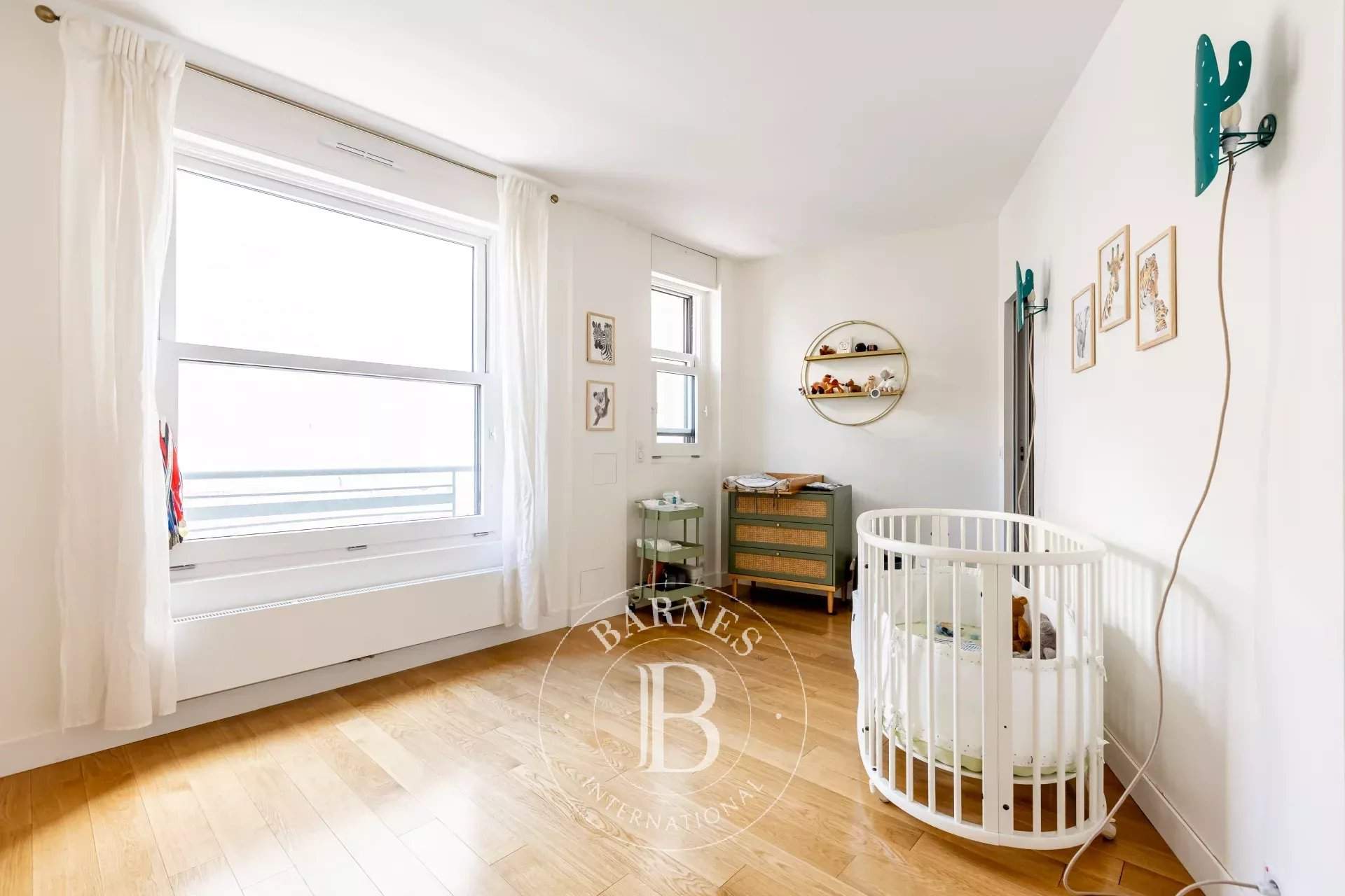 Paris  - Apartment 4 Bedrooms - picture 16