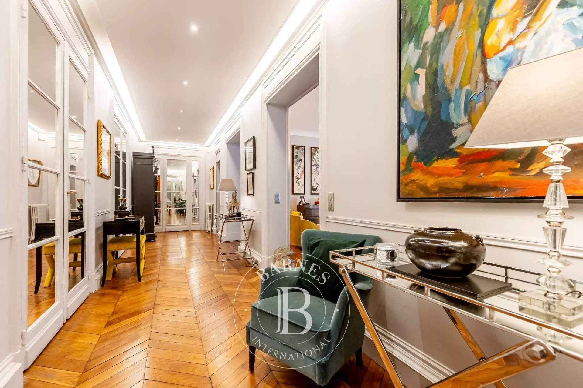 Paris  - Apartment 4 Bedrooms - picture 8