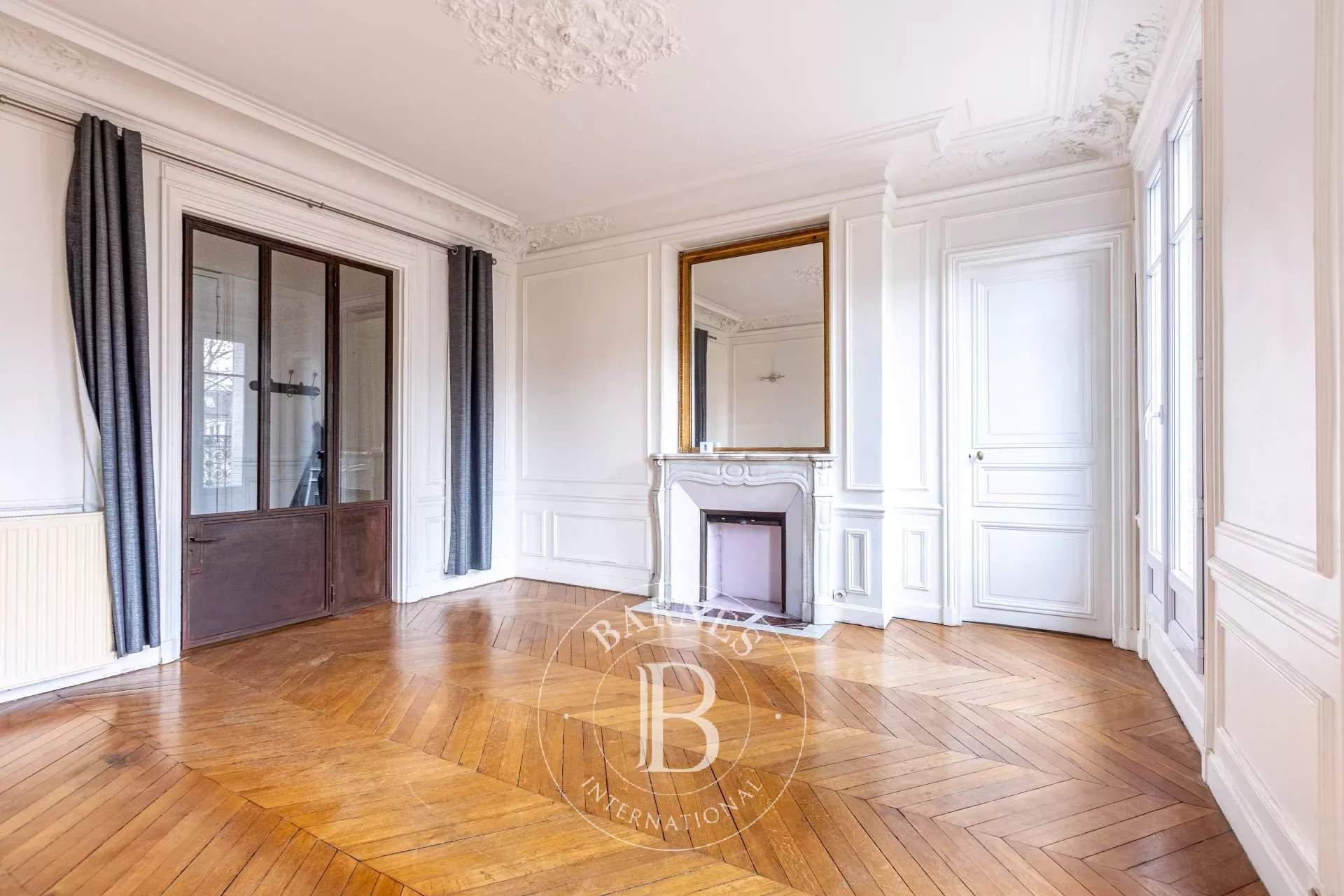 Paris  - Appartement 6 Pi&egrave;ces 4 Chambres - picture 10