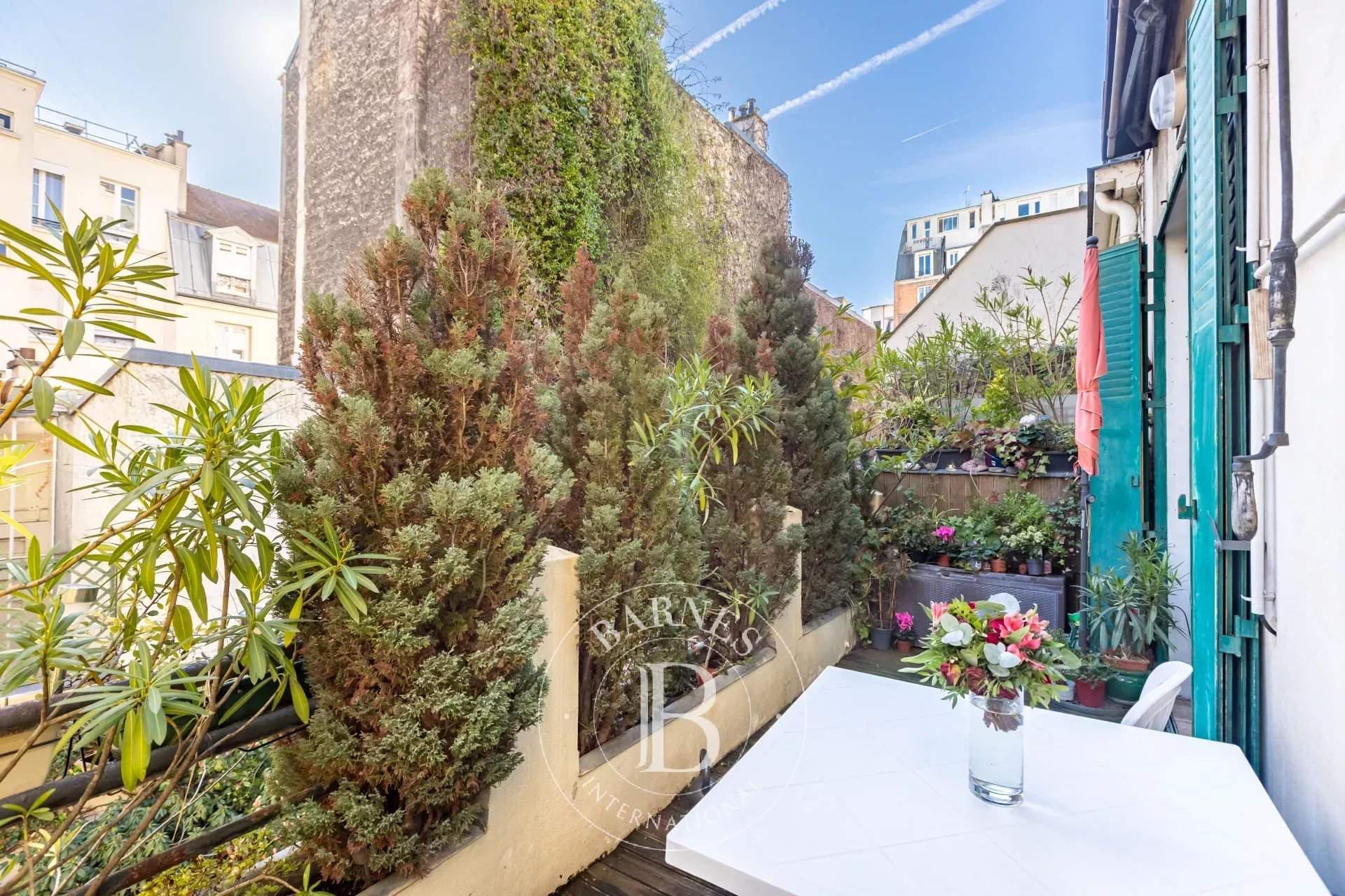 Paris  - Apartment 3 Bedrooms - picture 1