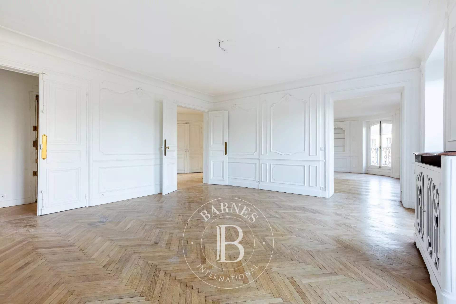 Paris  - Appartement 6 Pi&egrave;ces 4 Chambres - picture 6