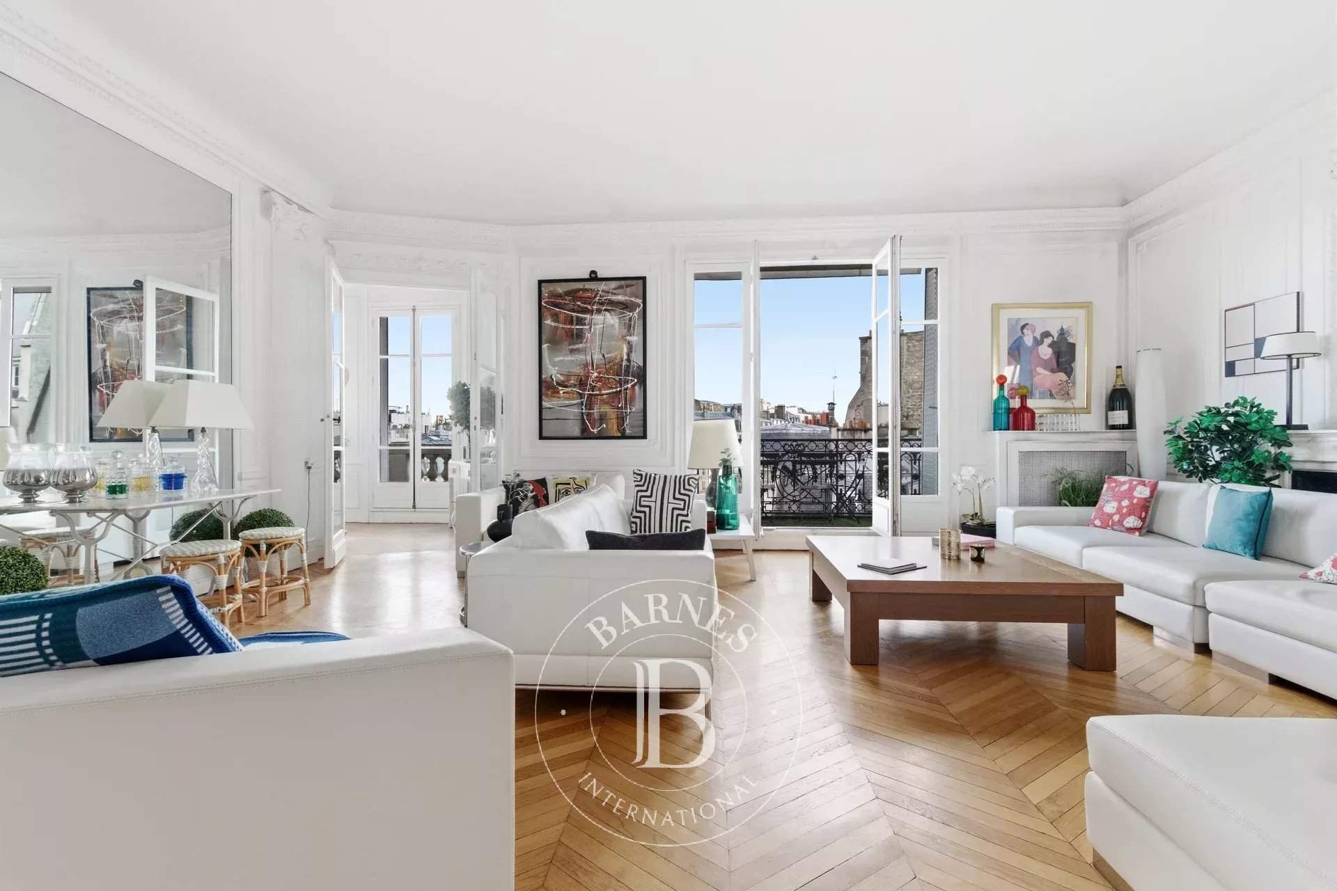 Paris  - Appartement 7 Pi&egrave;ces 4 Chambres - picture 1