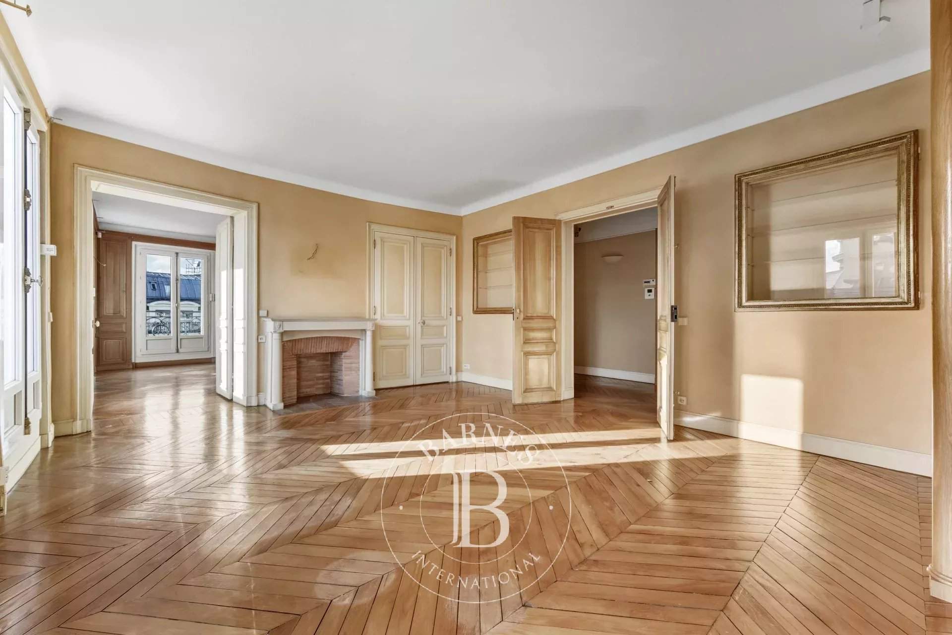 Paris  - Apartment 3 Bedrooms - picture 5