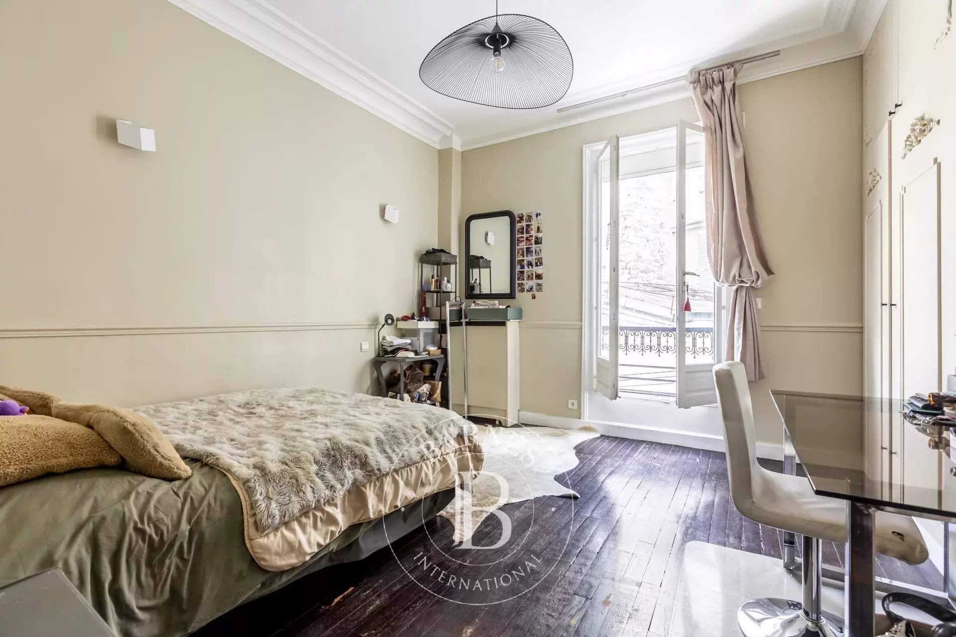 Paris  - Mansion 5 Bedrooms - picture 10