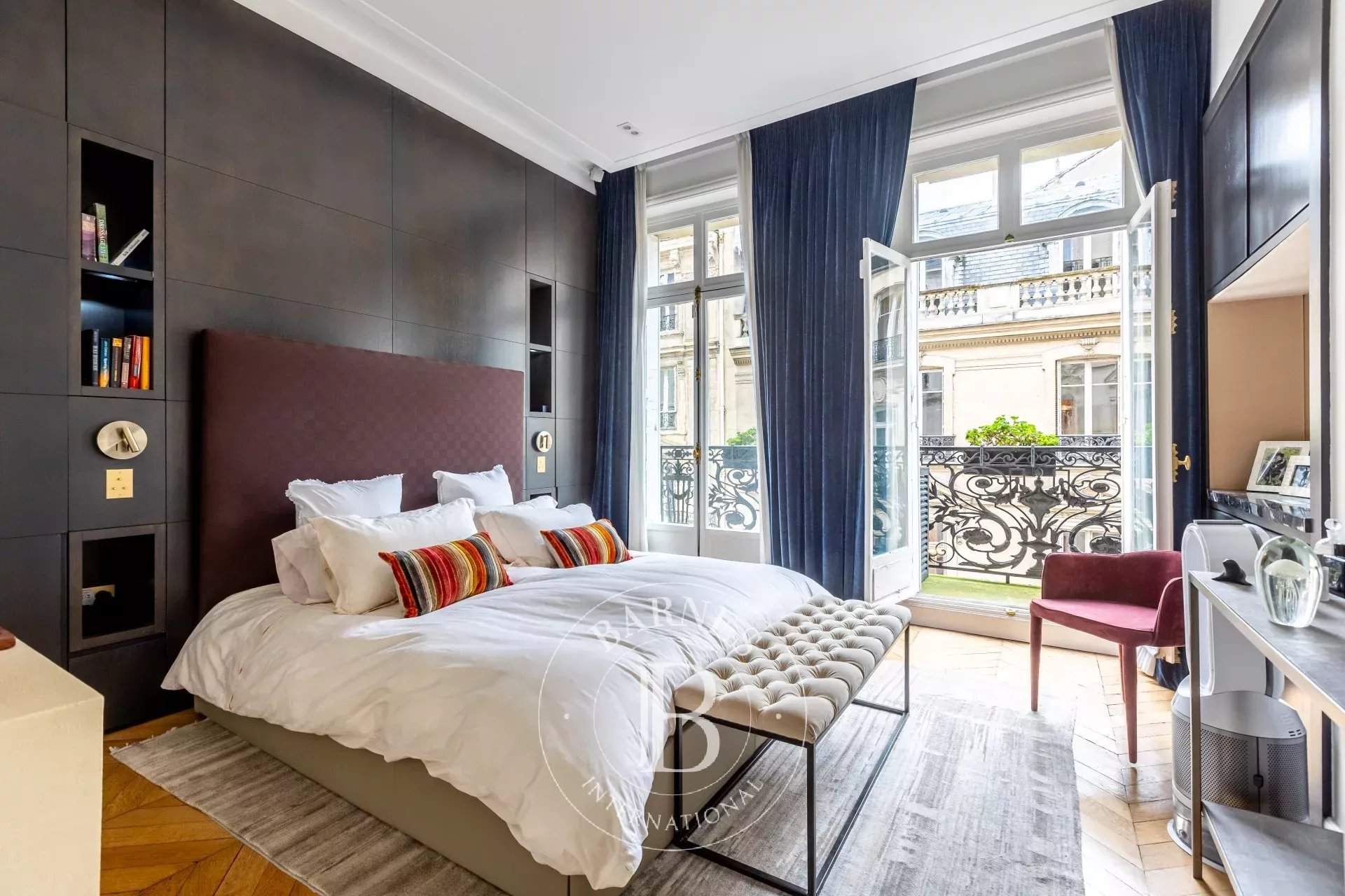 Paris  - Apartment 3 Bedrooms - picture 13