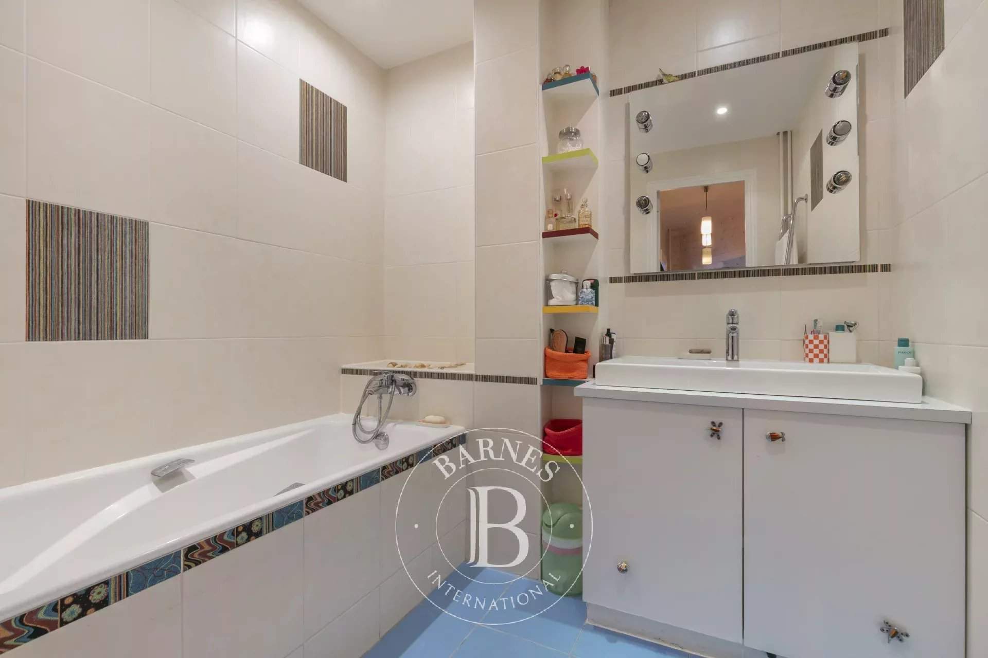 Paris  - Apartment 4 Bedrooms - picture 20