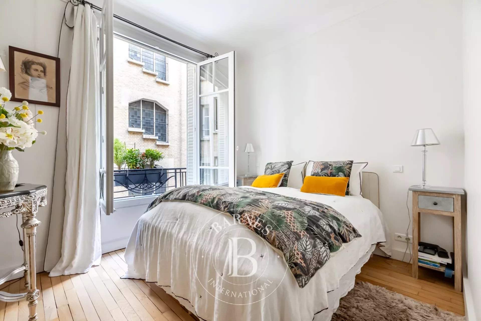 Paris  - Apartment 2 Bedrooms - picture 9