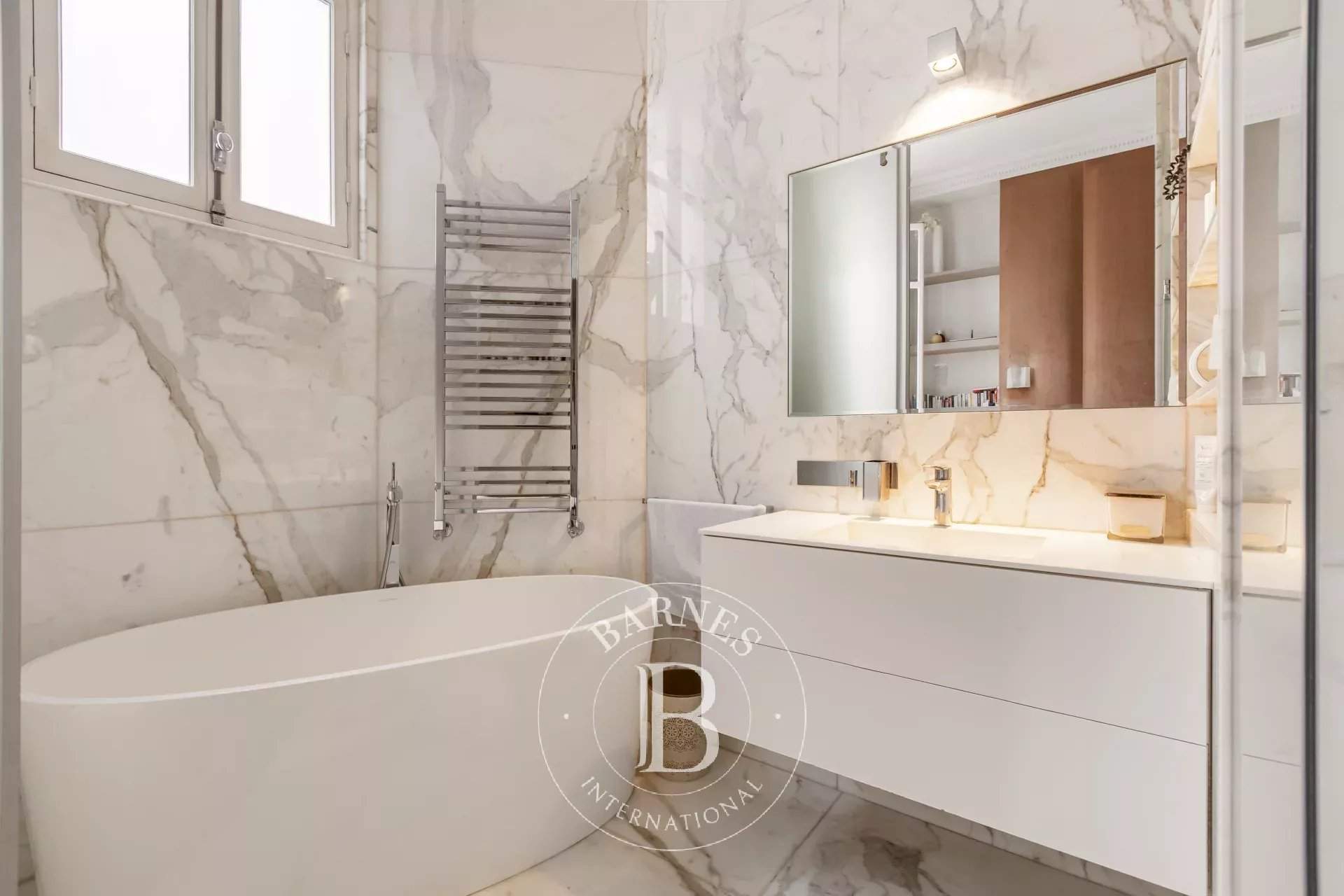 Paris  - Apartment 4 Bedrooms - picture 13