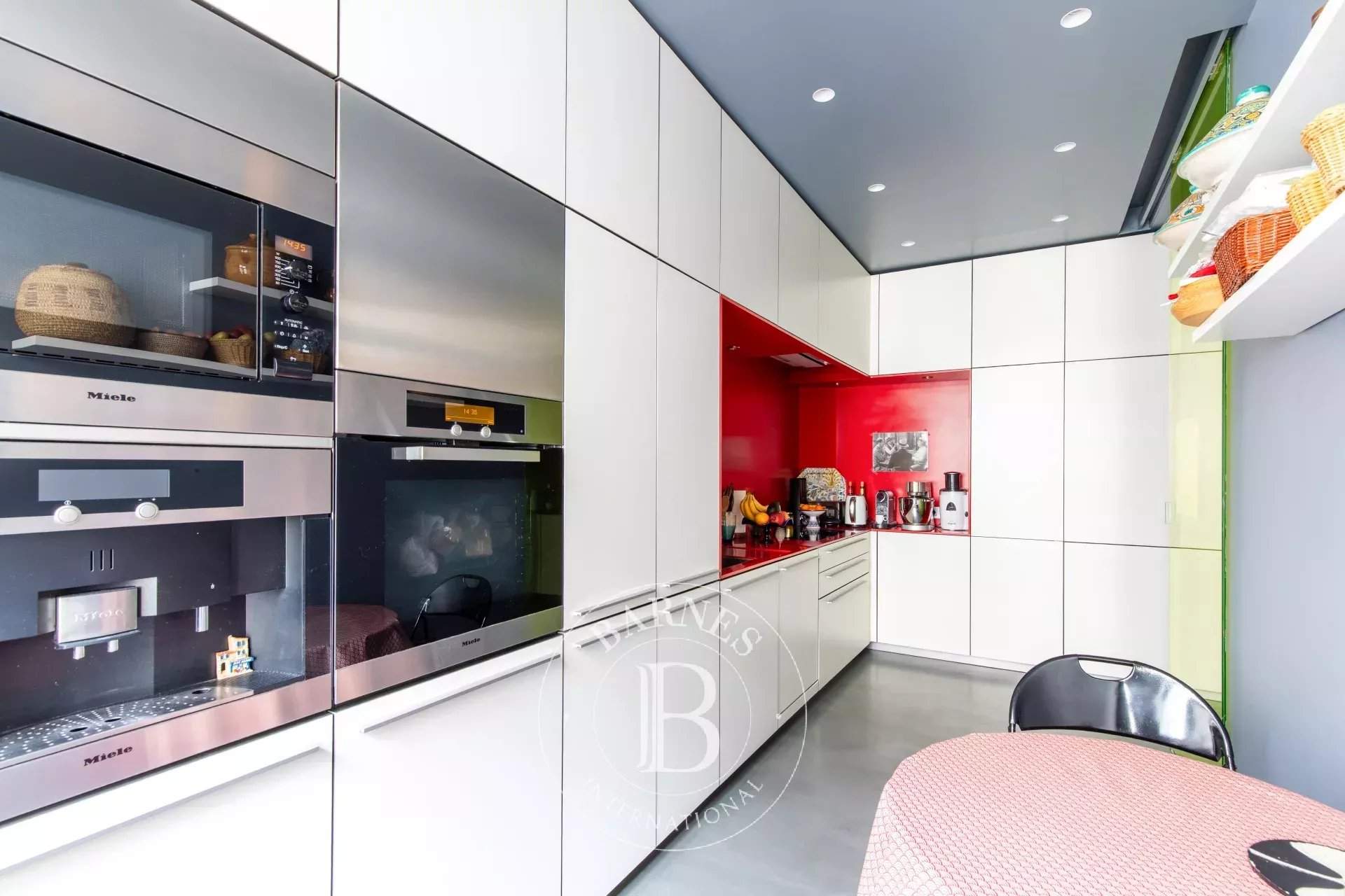 Paris  - Apartment 3 Bedrooms - picture 16