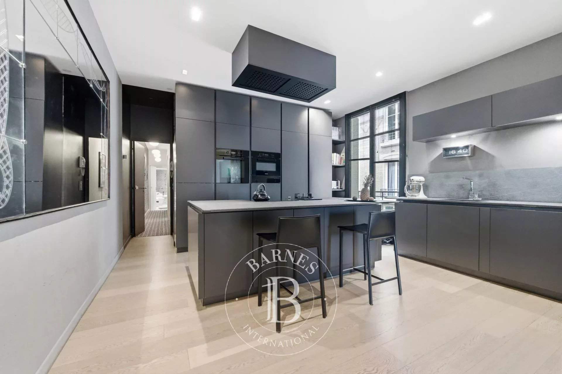 Paris  - Apartment 3 Bedrooms - picture 5