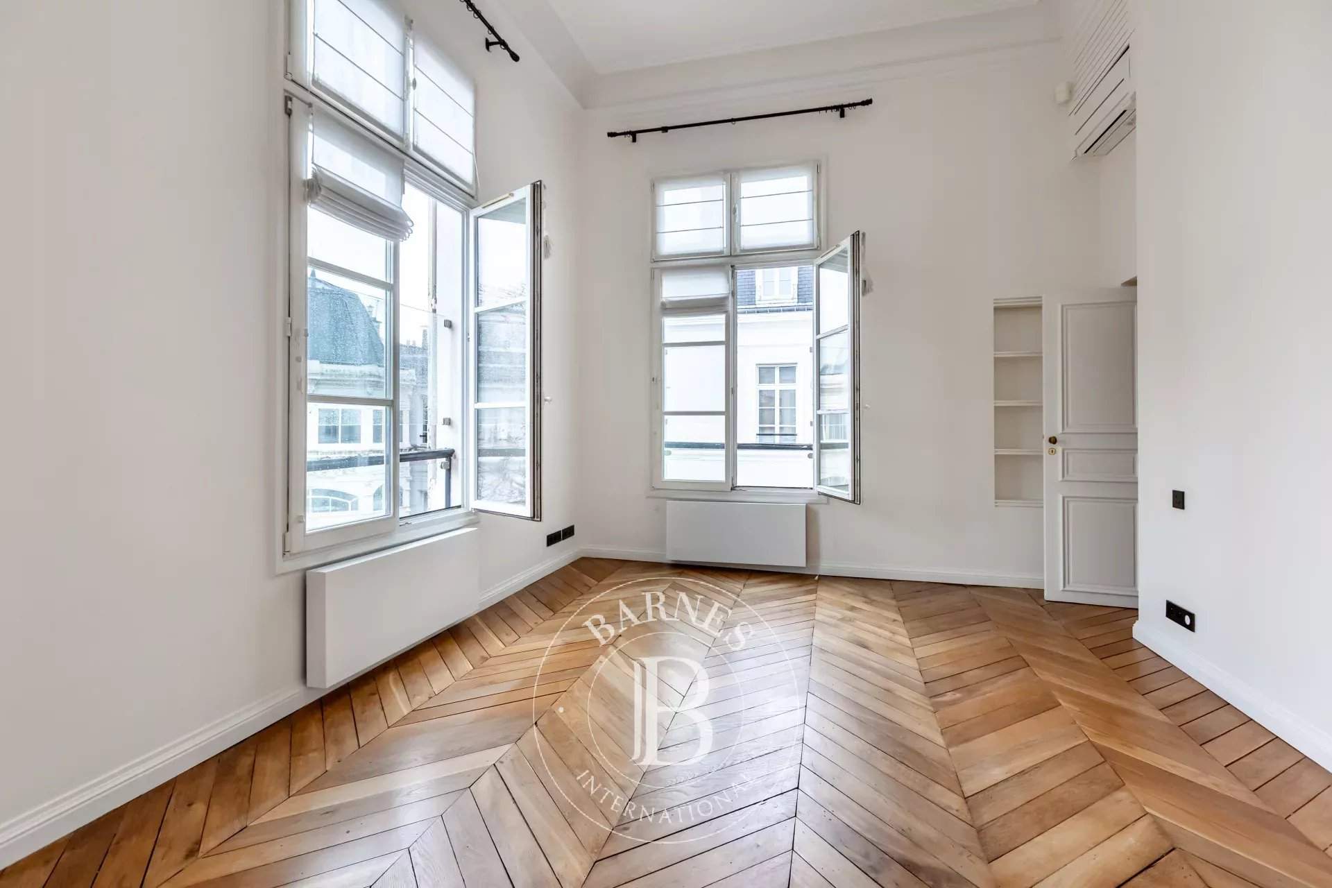 Paris  - Appartement 6 Pi&egrave;ces 3 Chambres - picture 7