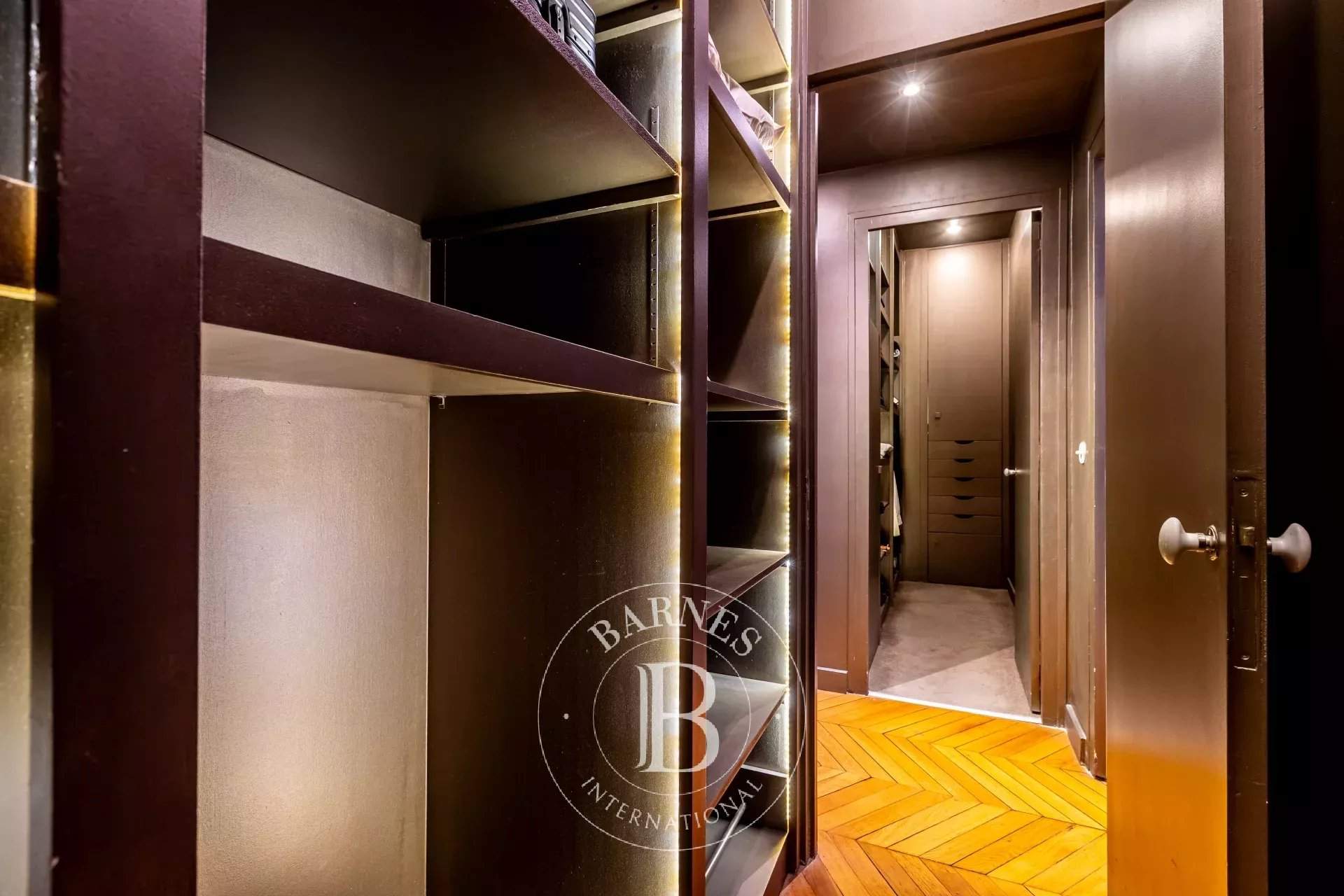 Paris  - Appartement 6 Pièces 3 Chambres - picture 10