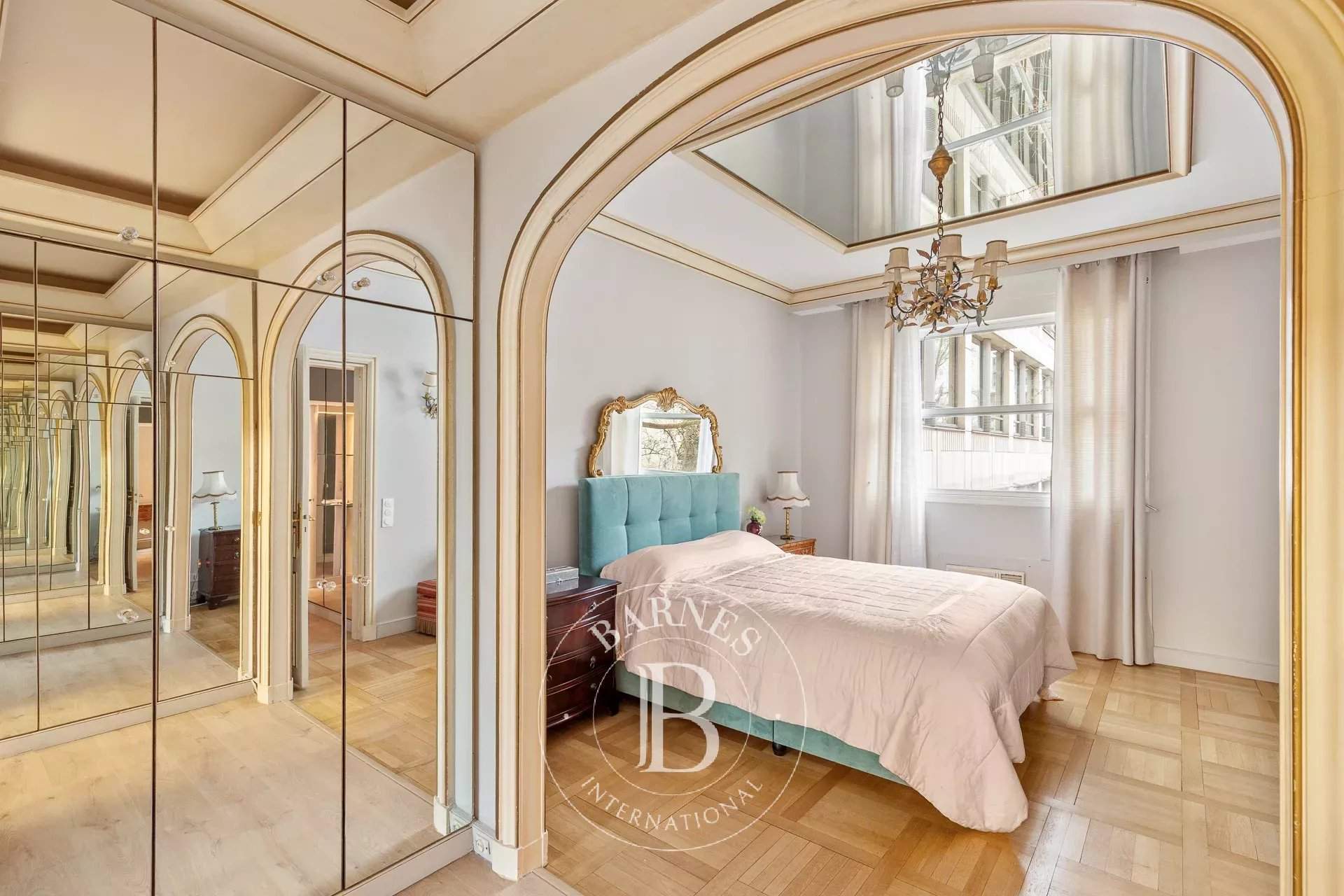 Paris  - Appartement 5 Pièces 4 Chambres - picture 13