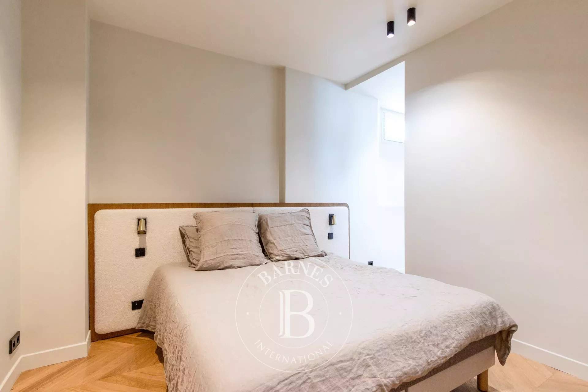 Paris  - Apartment 3 Bedrooms - picture 10