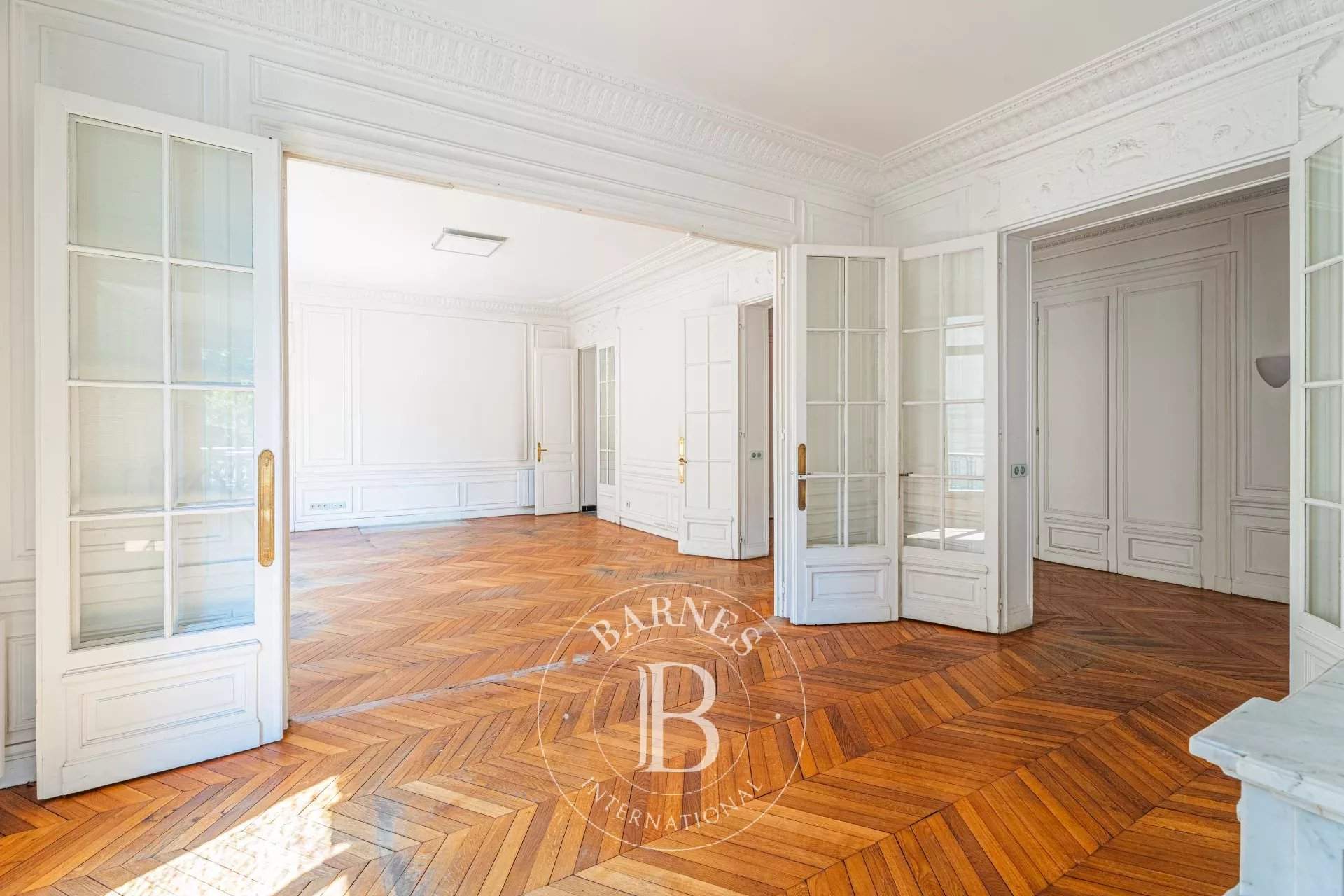 Paris  - Apartment 4 Bedrooms - picture 5