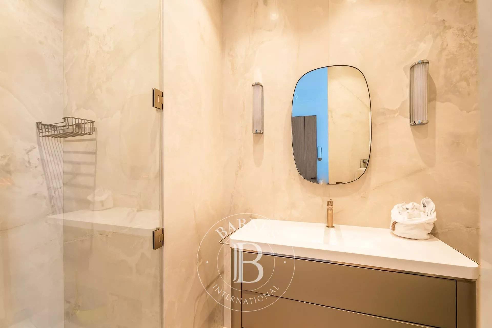 Paris  - Apartment 3 Bedrooms - picture 13