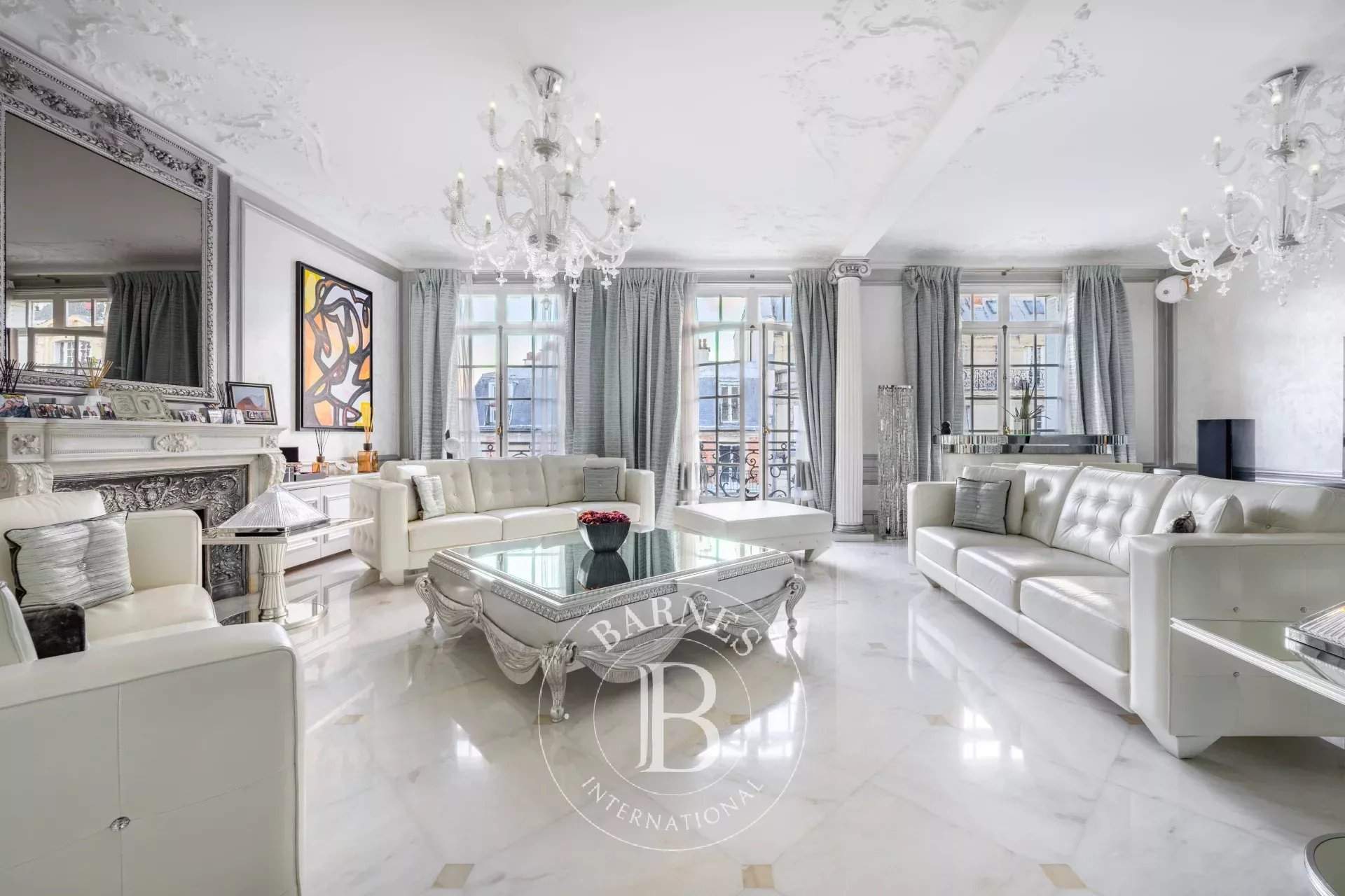 Paris  - Appartement 6 Pièces 3 Chambres - picture 2