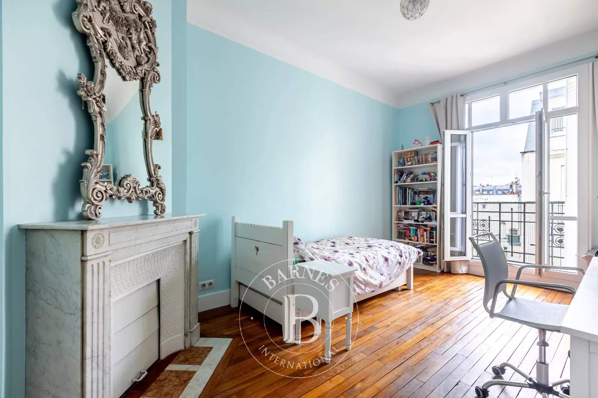 Paris  - Apartment 4 Bedrooms - picture 17