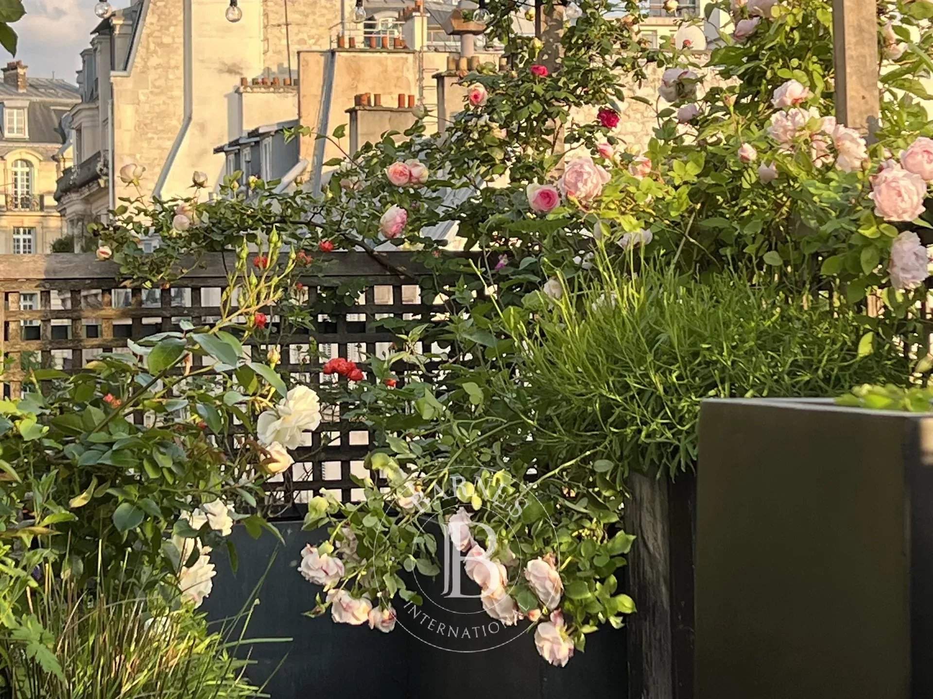 Paris  - Apartment 4 Bedrooms - picture 2