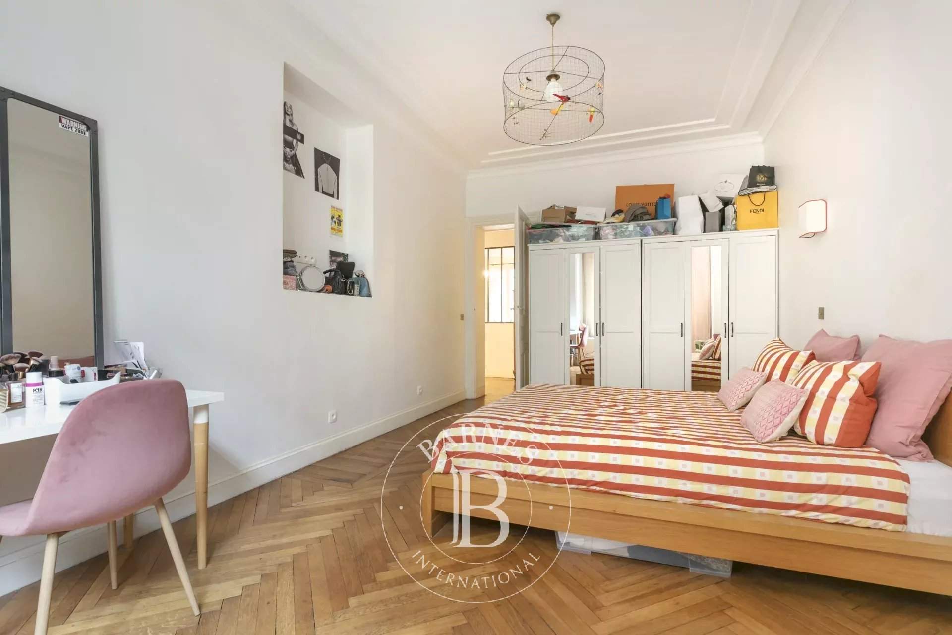 Paris  - Appartement 7 Pièces 5 Chambres - picture 10