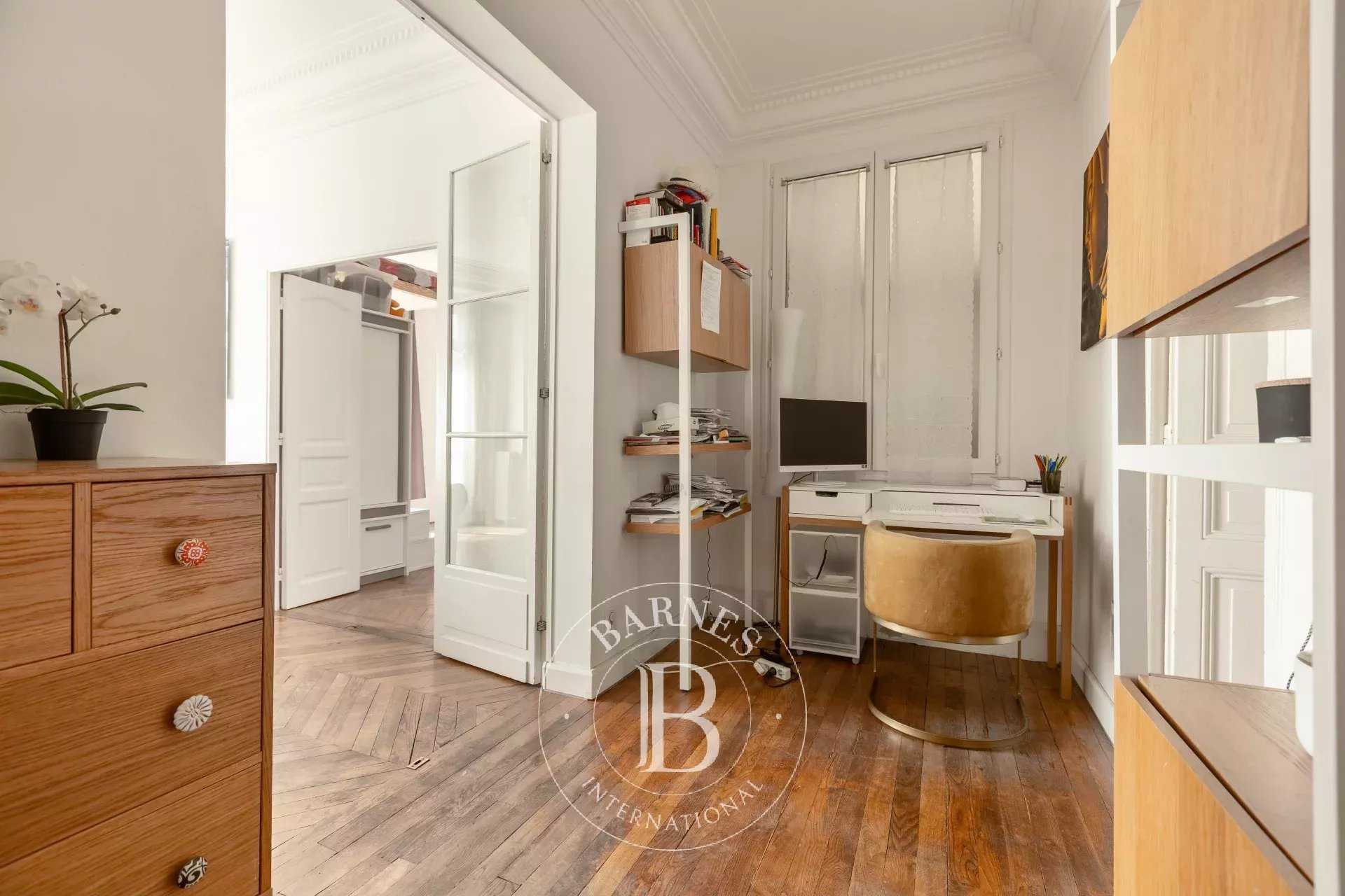 Paris  - Apartment 2 Bedrooms